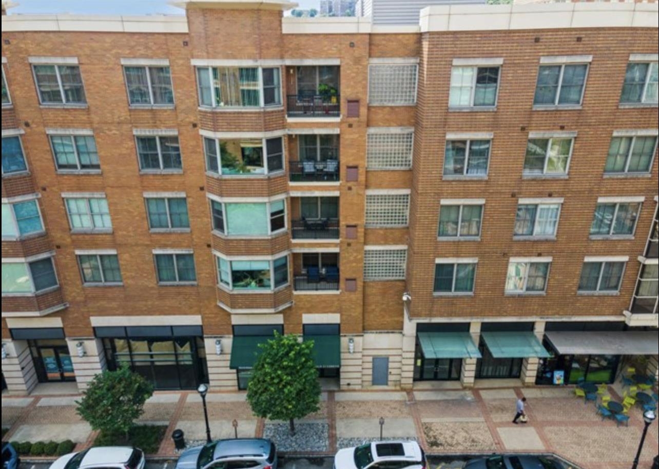 22 AVENUE AT PORT IMPERIAL Unit: 325