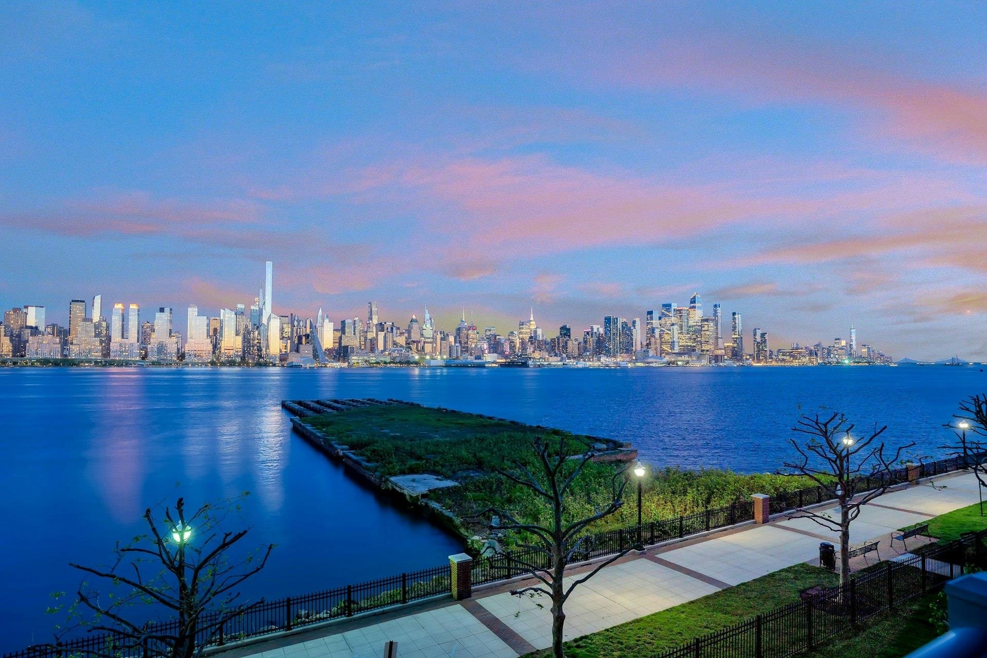 24 AVENUE AT PORT IMPERIAL Unit: 200