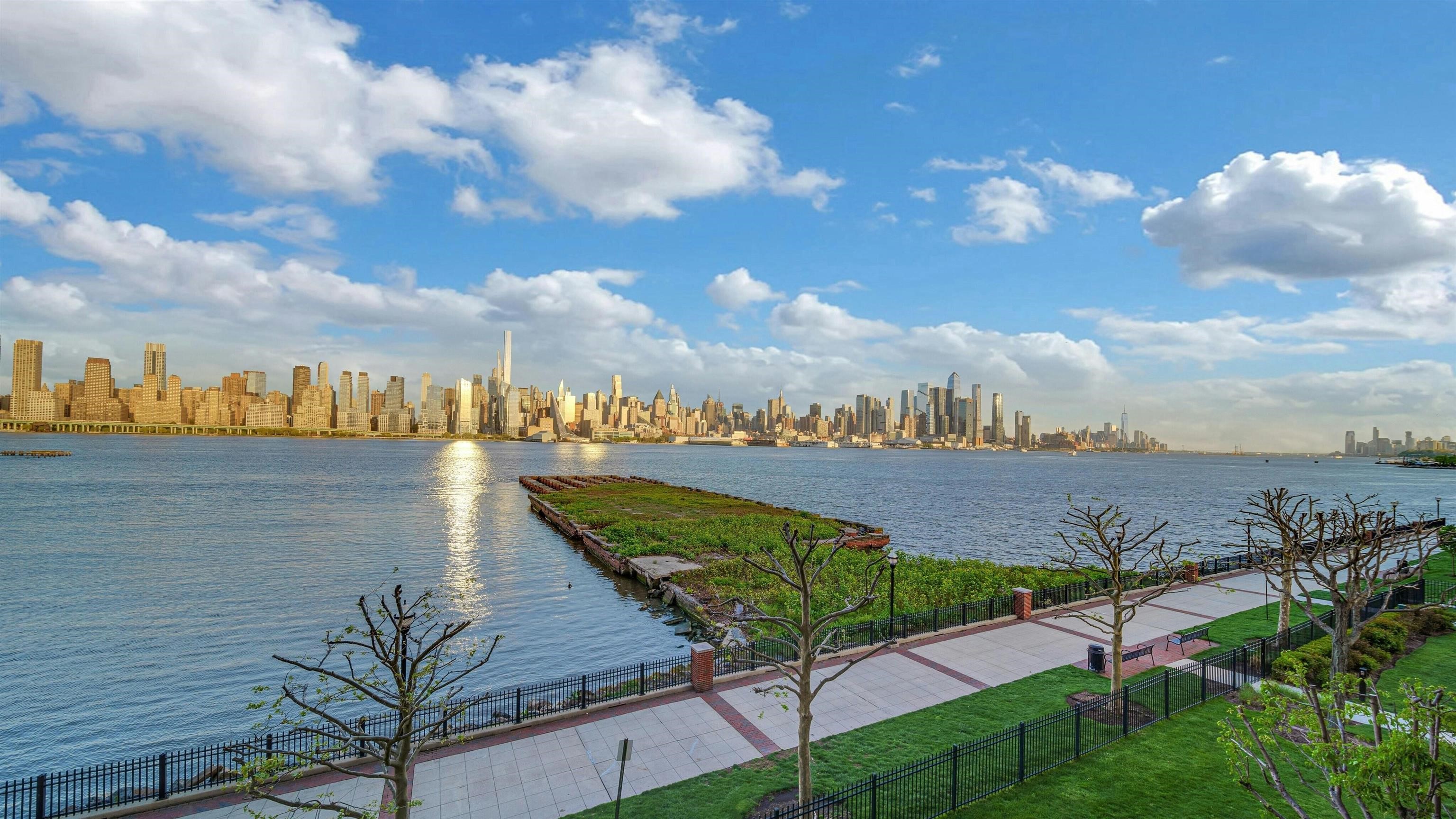 24 AVENUE AT PORT IMPERIAL Unit: 200