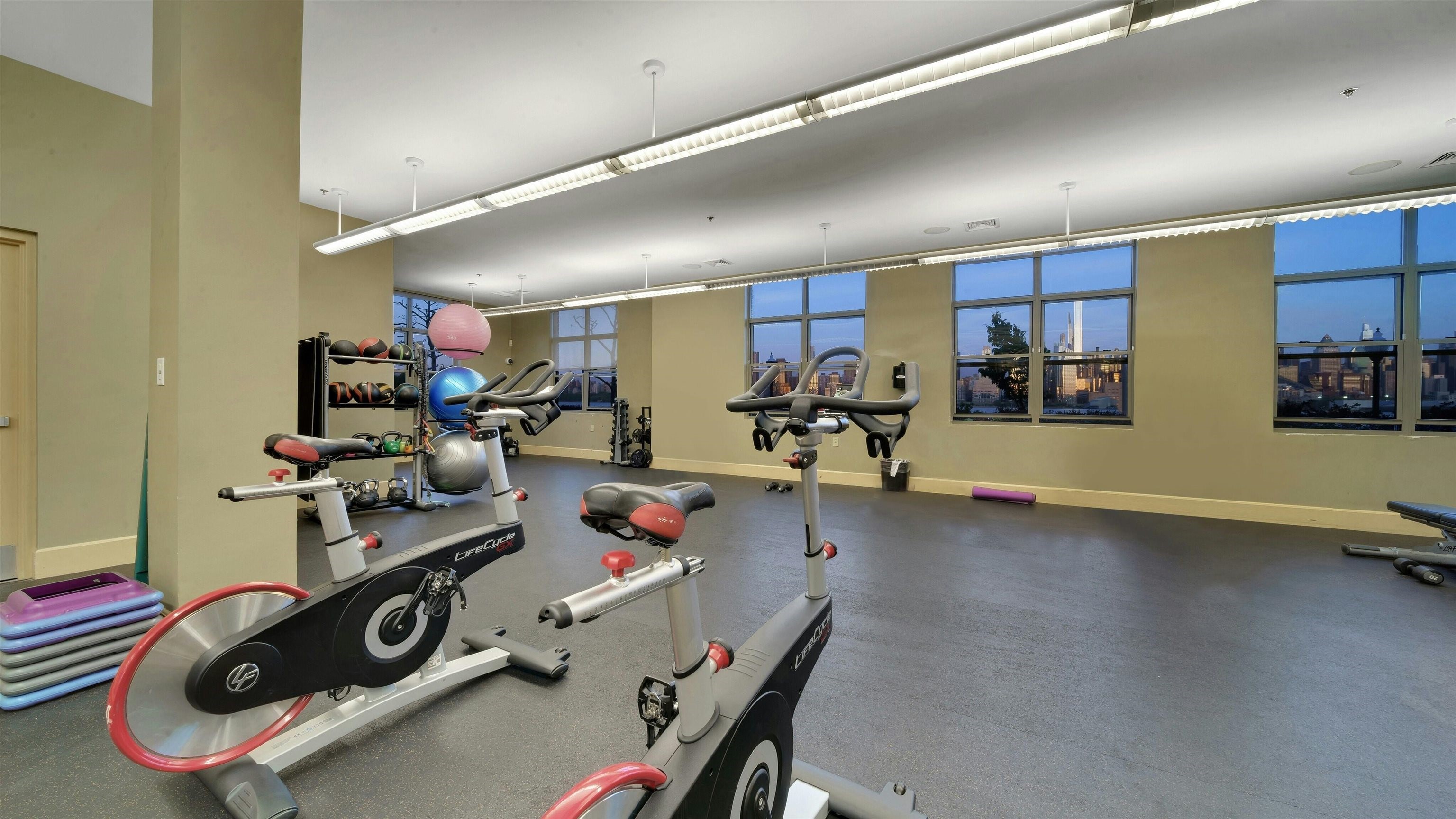24 AVENUE AT PORT IMPERIAL Unit: 200