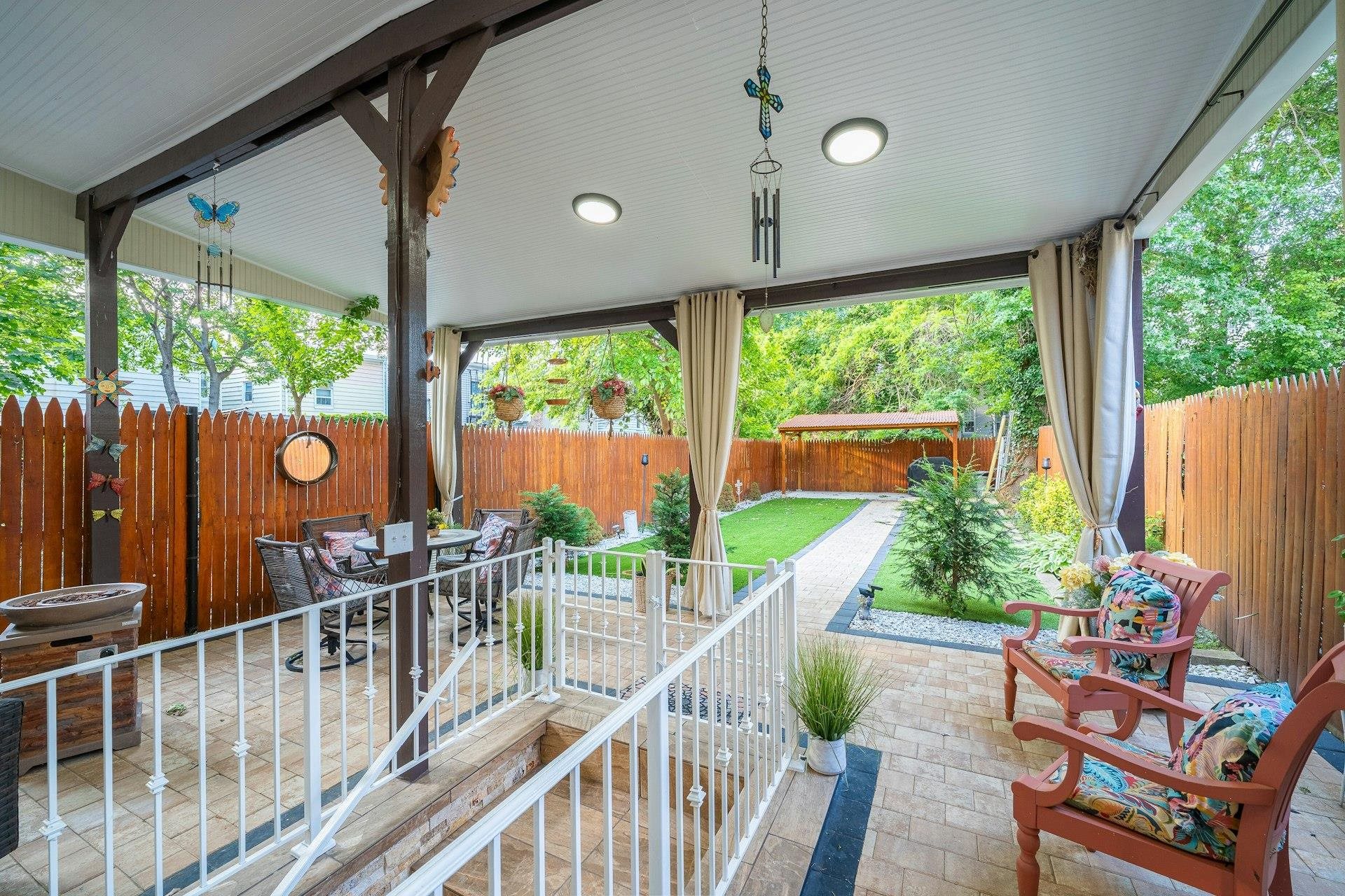 162 GLENWOOD AVE