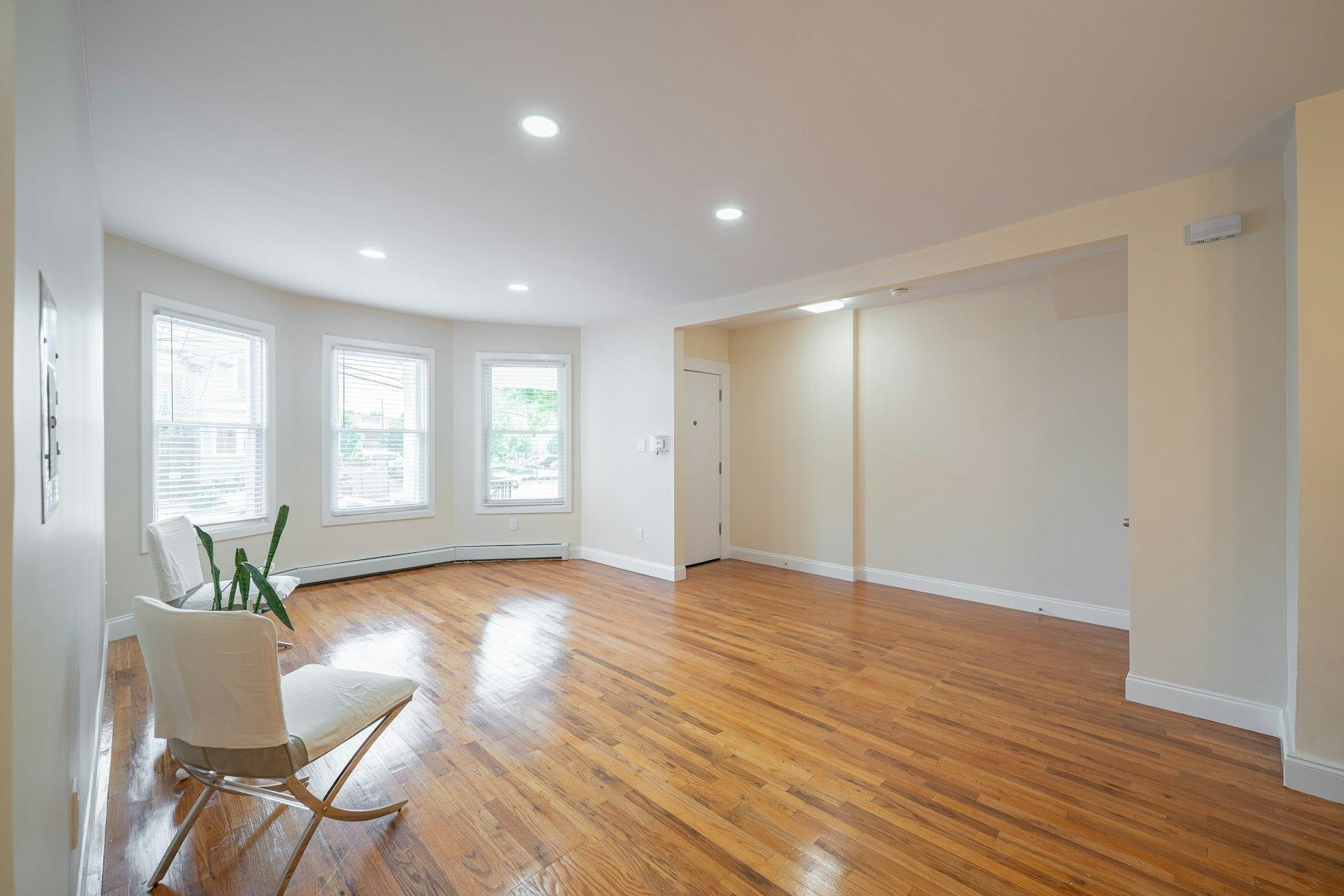 162 GLENWOOD AVE