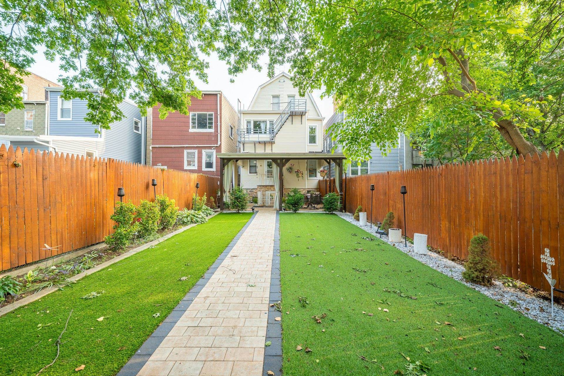 162 GLENWOOD AVE