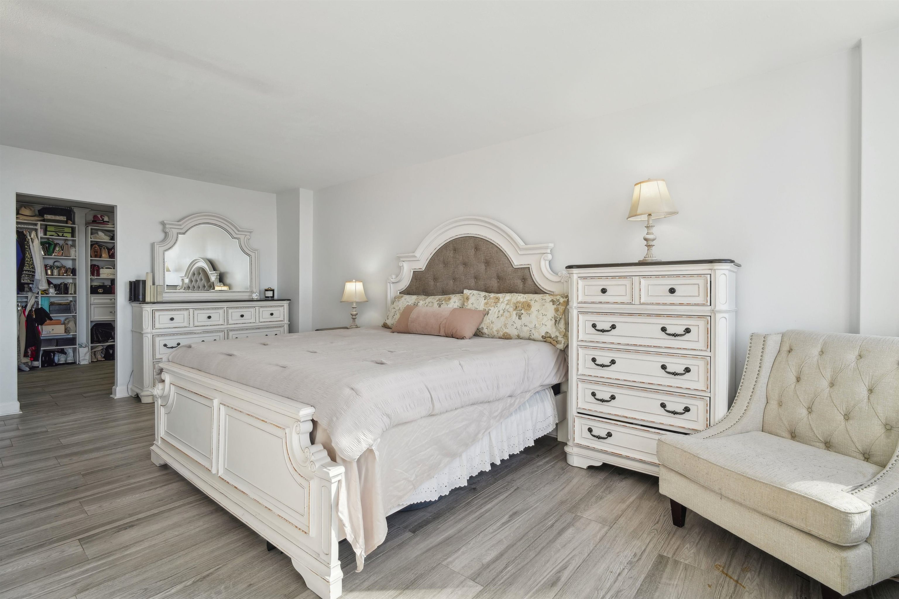 200 WINSTON DR Unit: 803