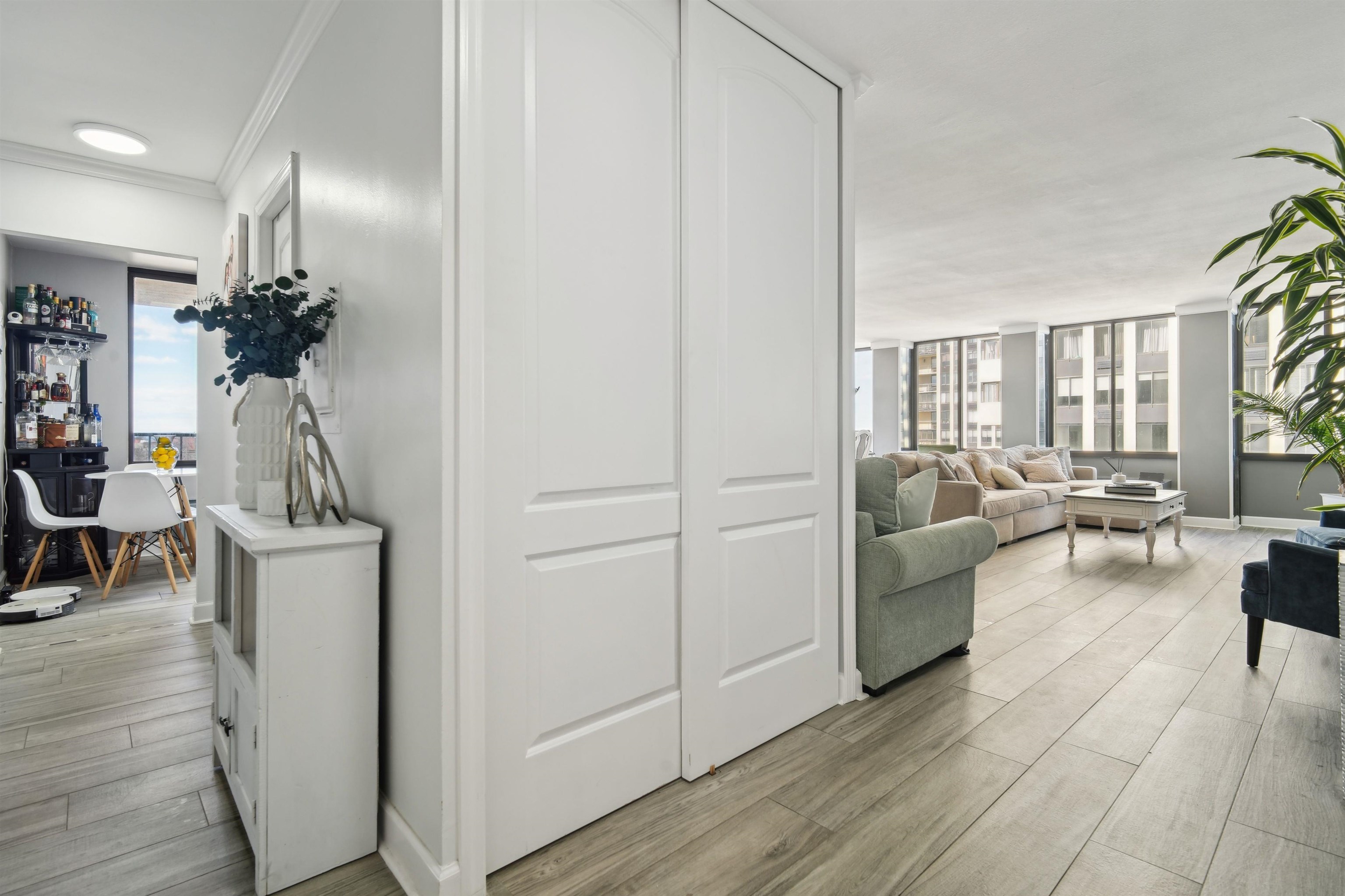200 WINSTON DR Unit: 803