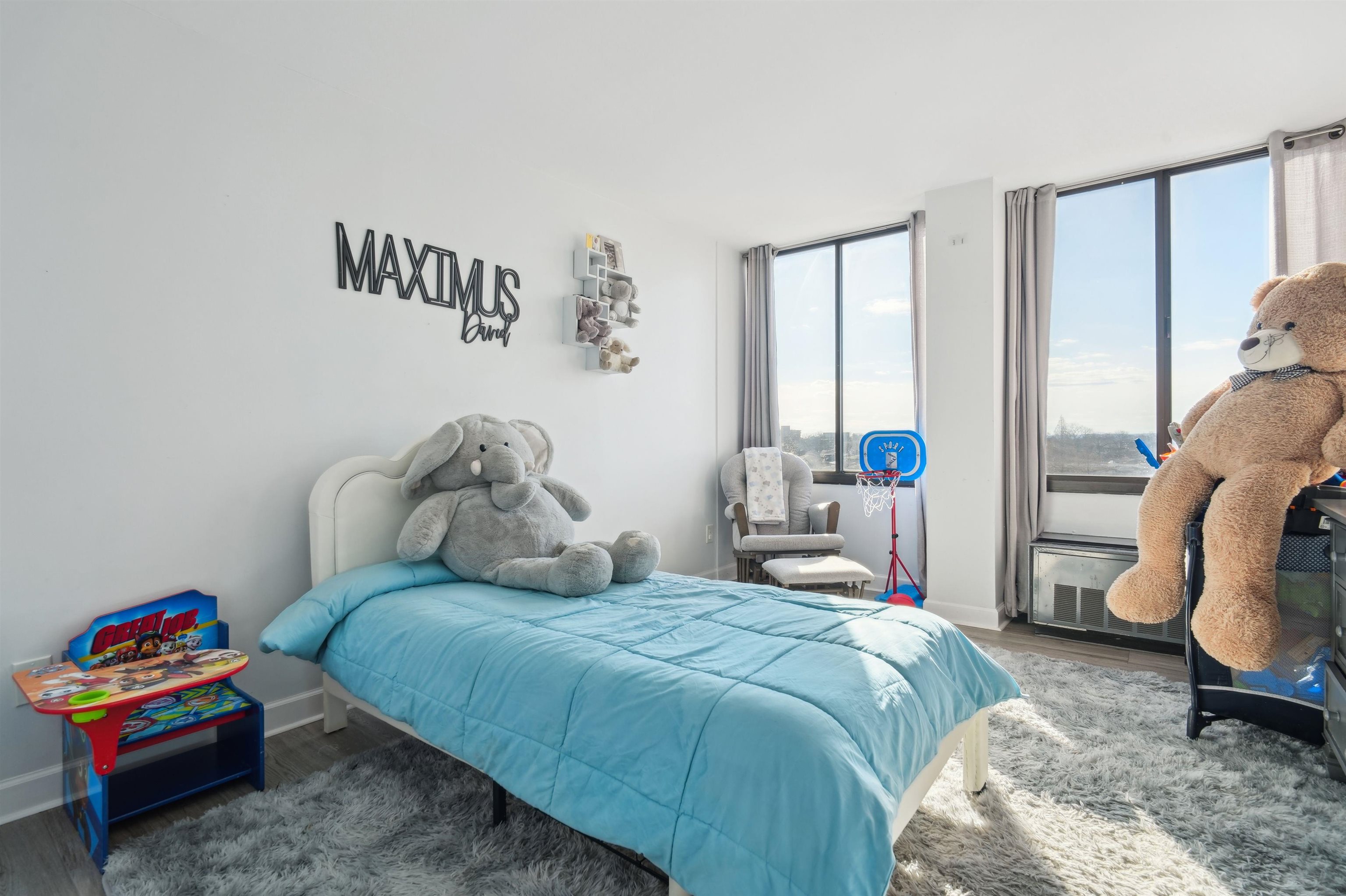 200 WINSTON DR Unit: 803