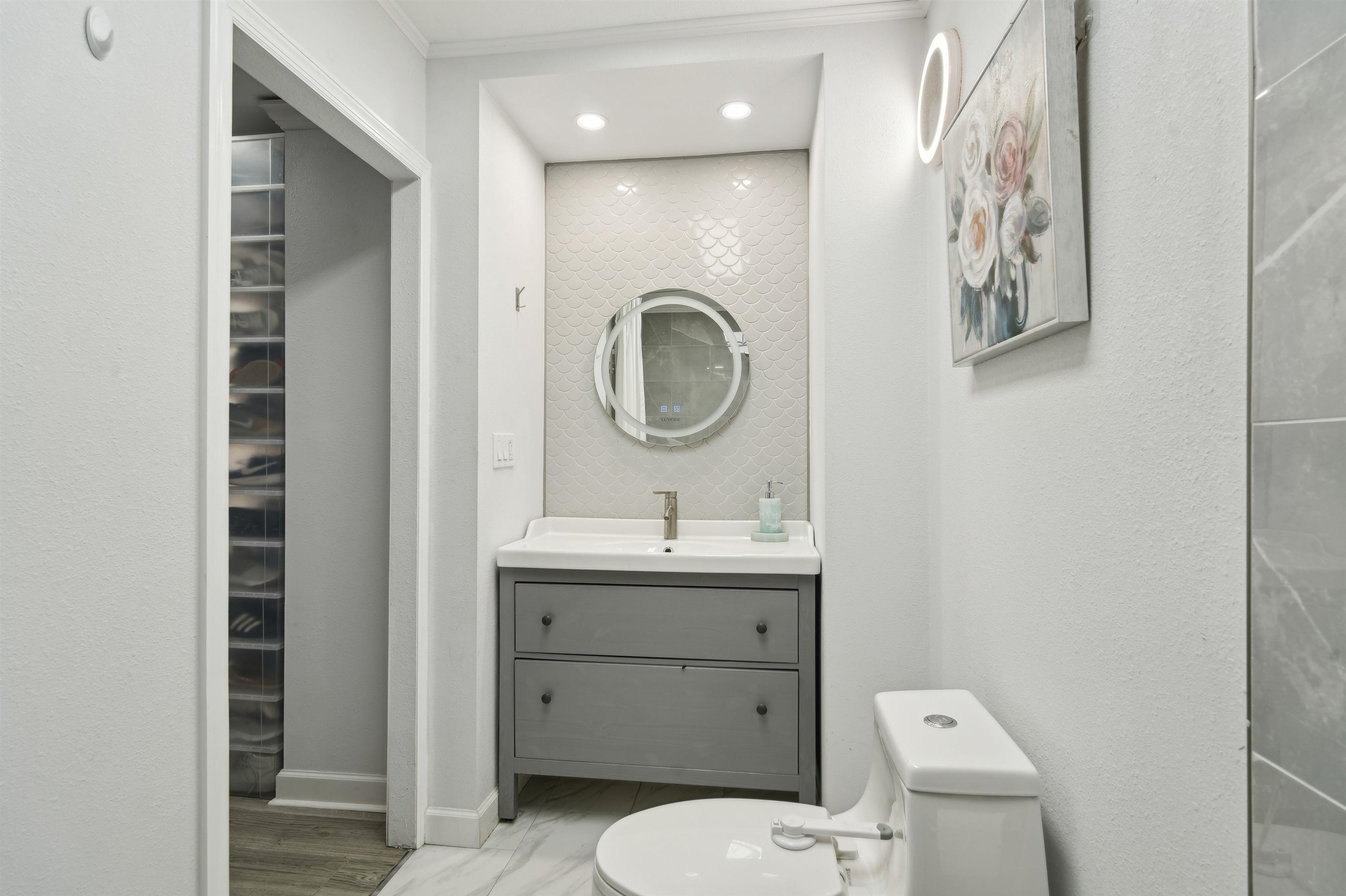 200 WINSTON DR Unit: 803