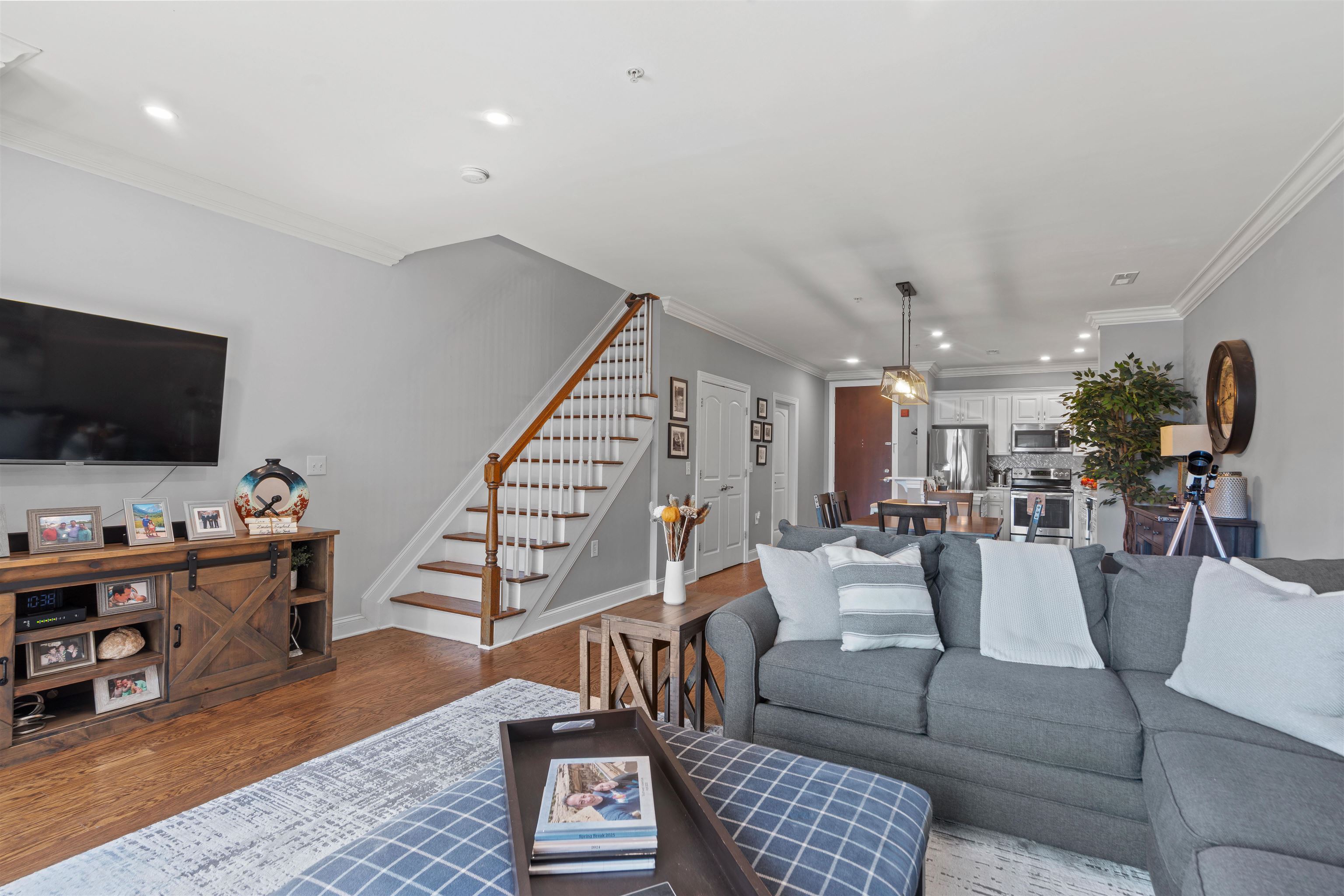 22 AVENUE AT PORT IMPERIAL Unit: 417