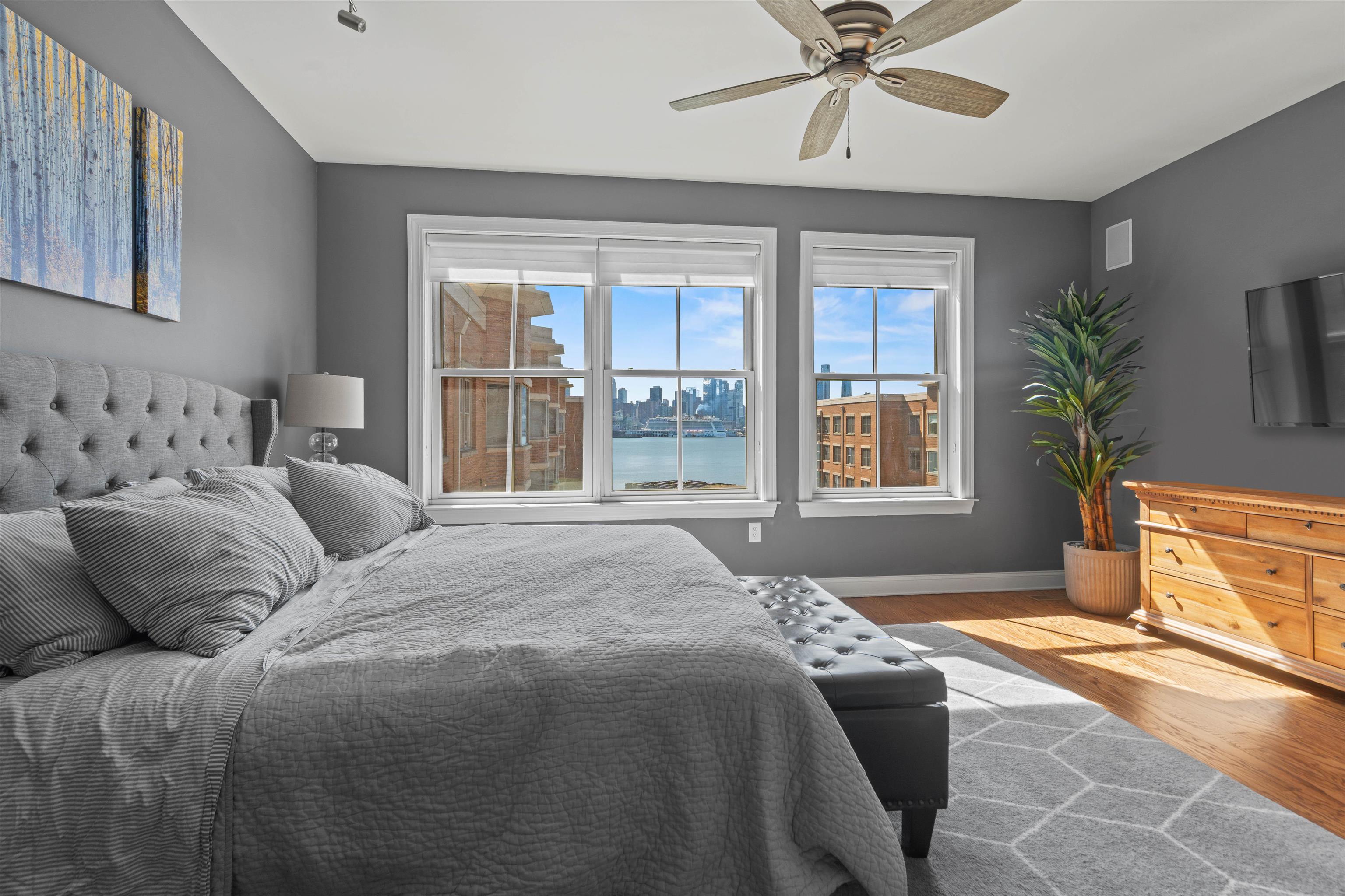 22 AVENUE AT PORT IMPERIAL Unit: 417