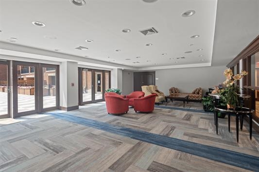 22 AVENUE AT PORT IMPERIAL Unit: 417