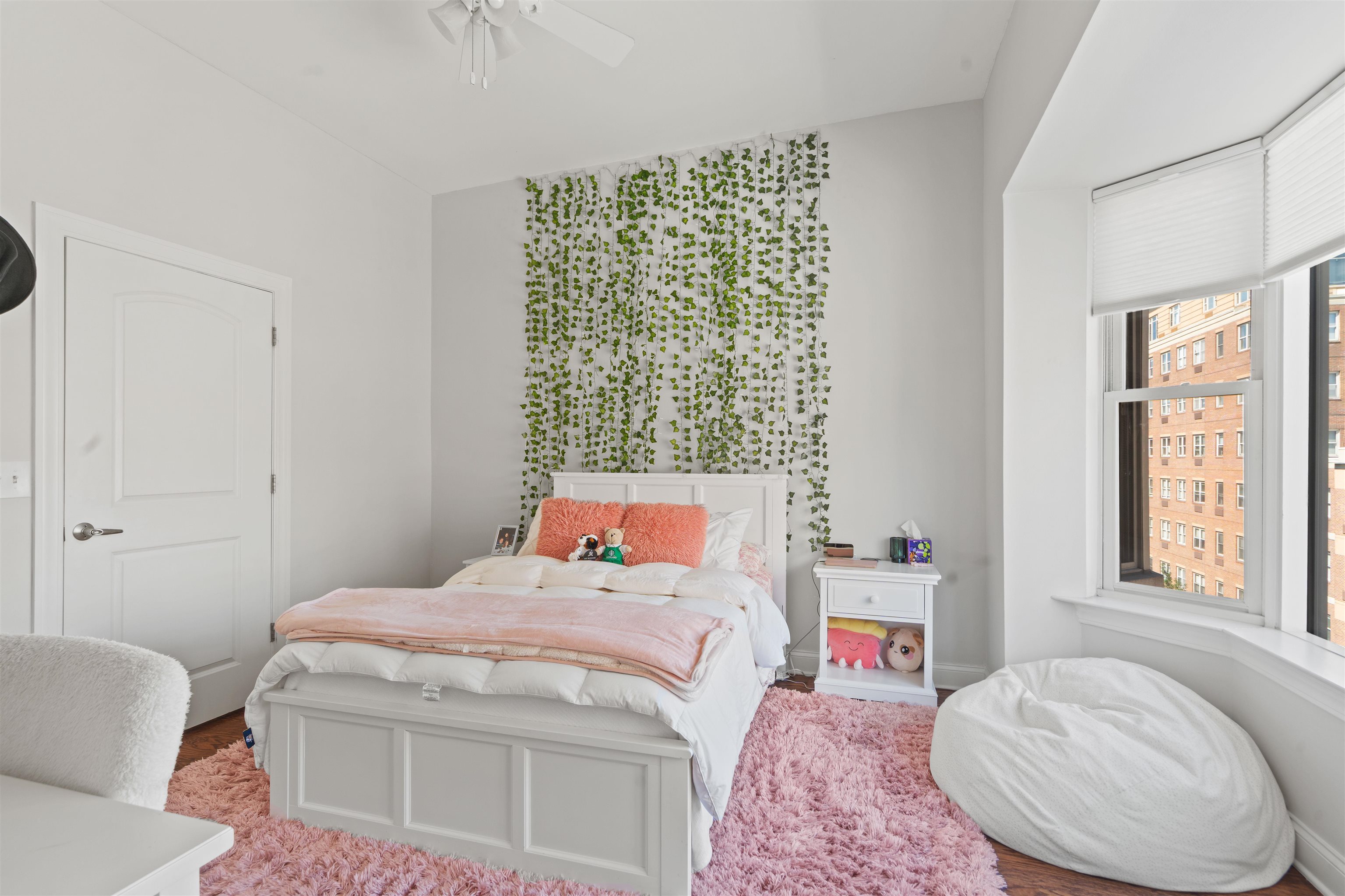 22 AVENUE AT PORT IMPERIAL Unit: 417