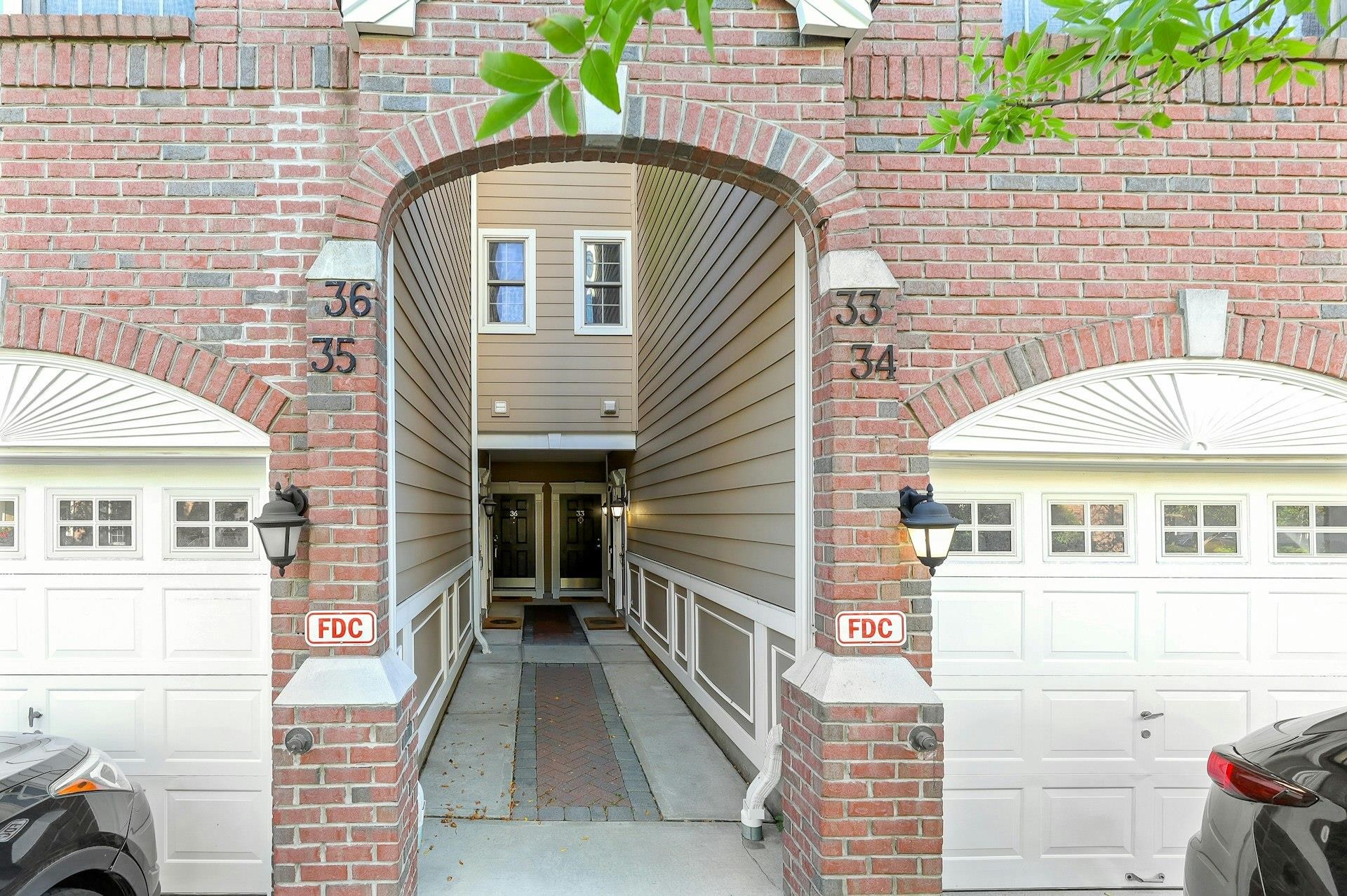 35 LYDIA DR