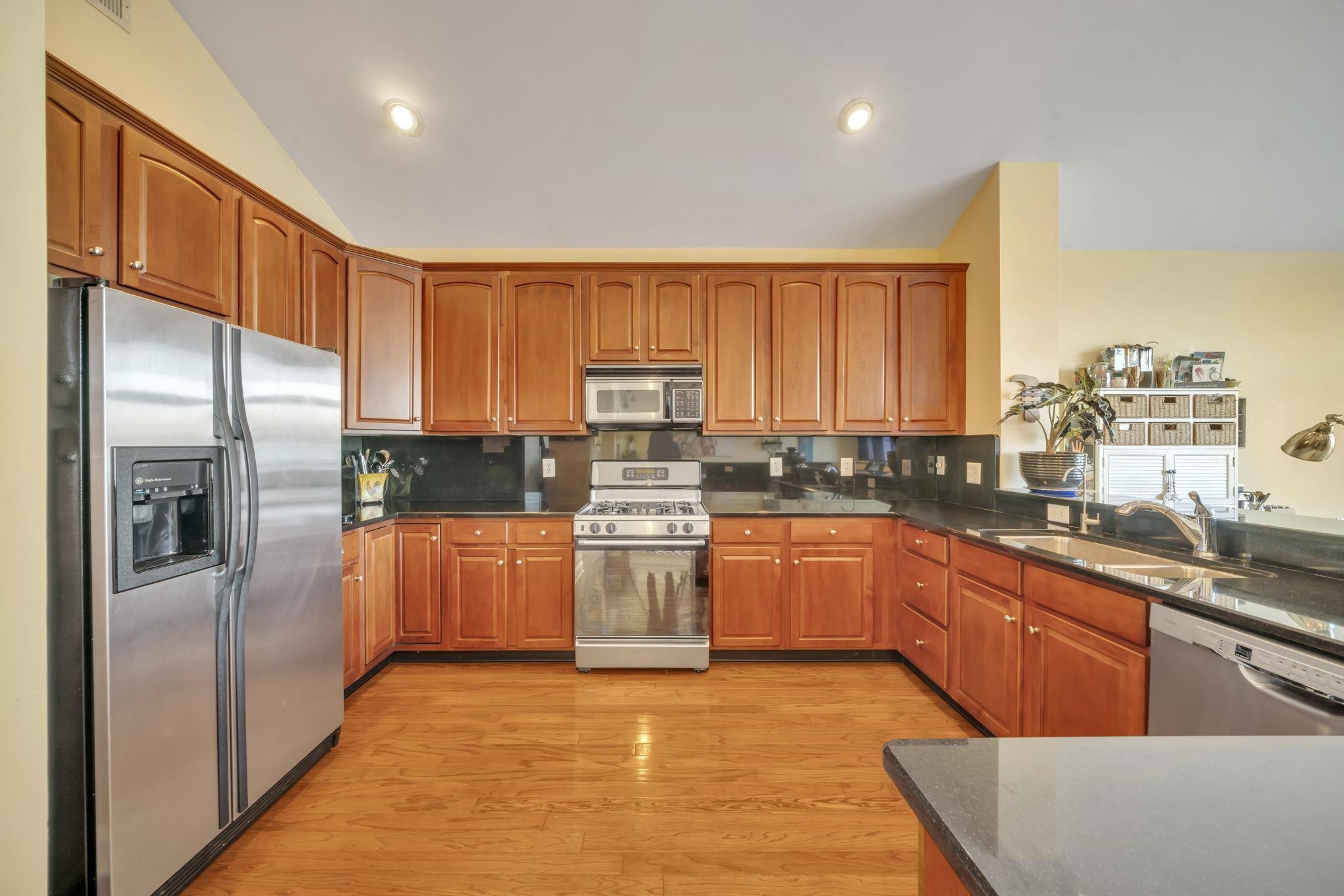 35 LYDIA DR