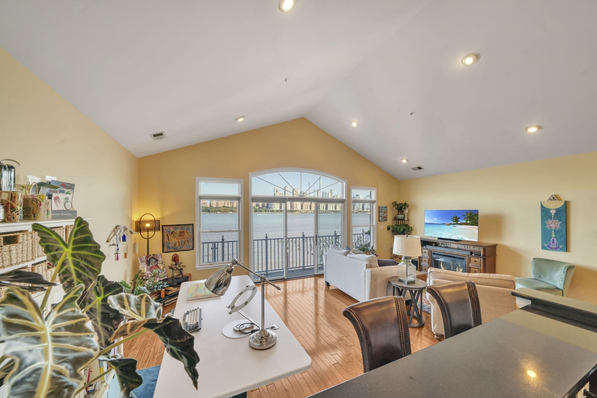 35 LYDIA DR