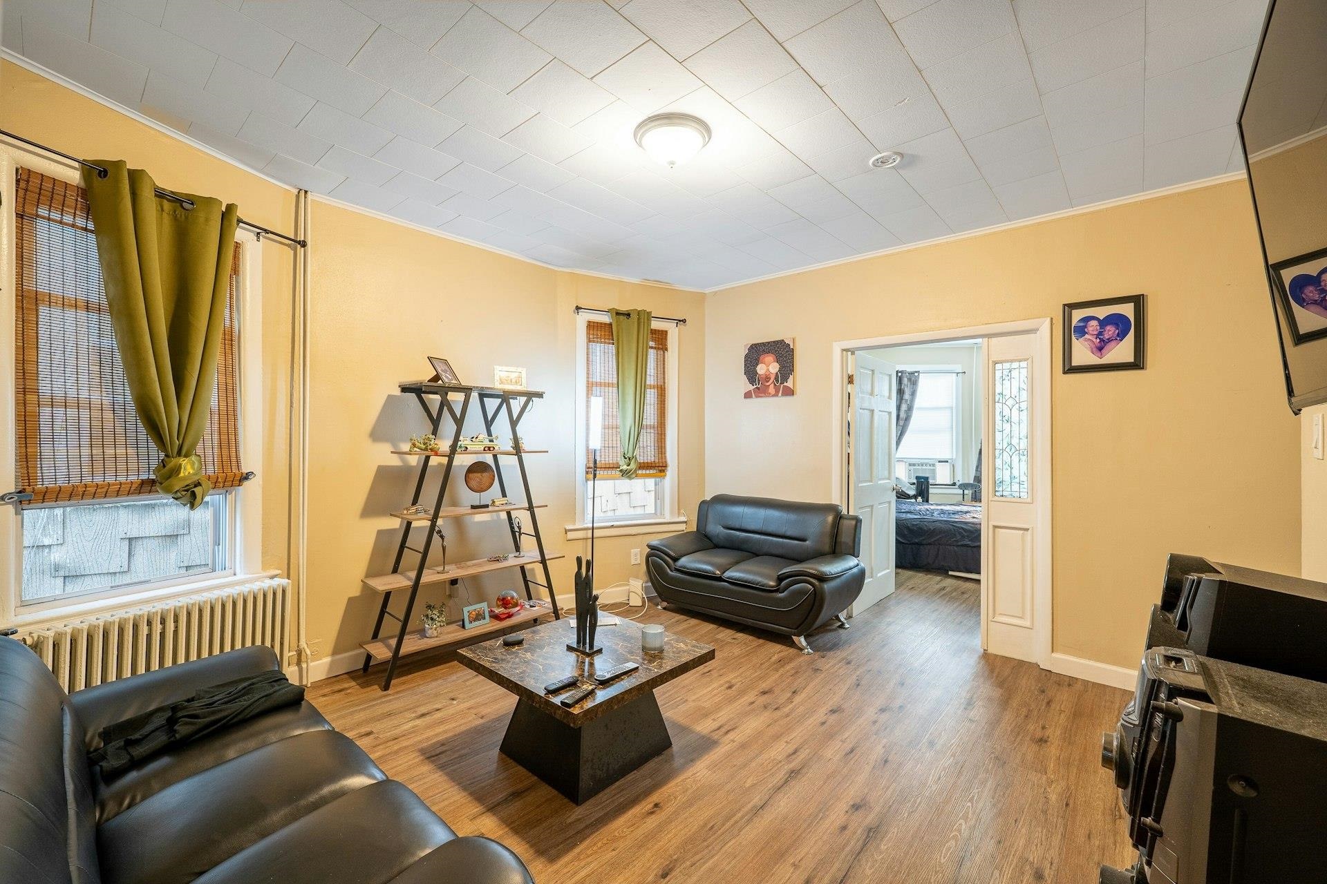 162 GLENWOOD AVE