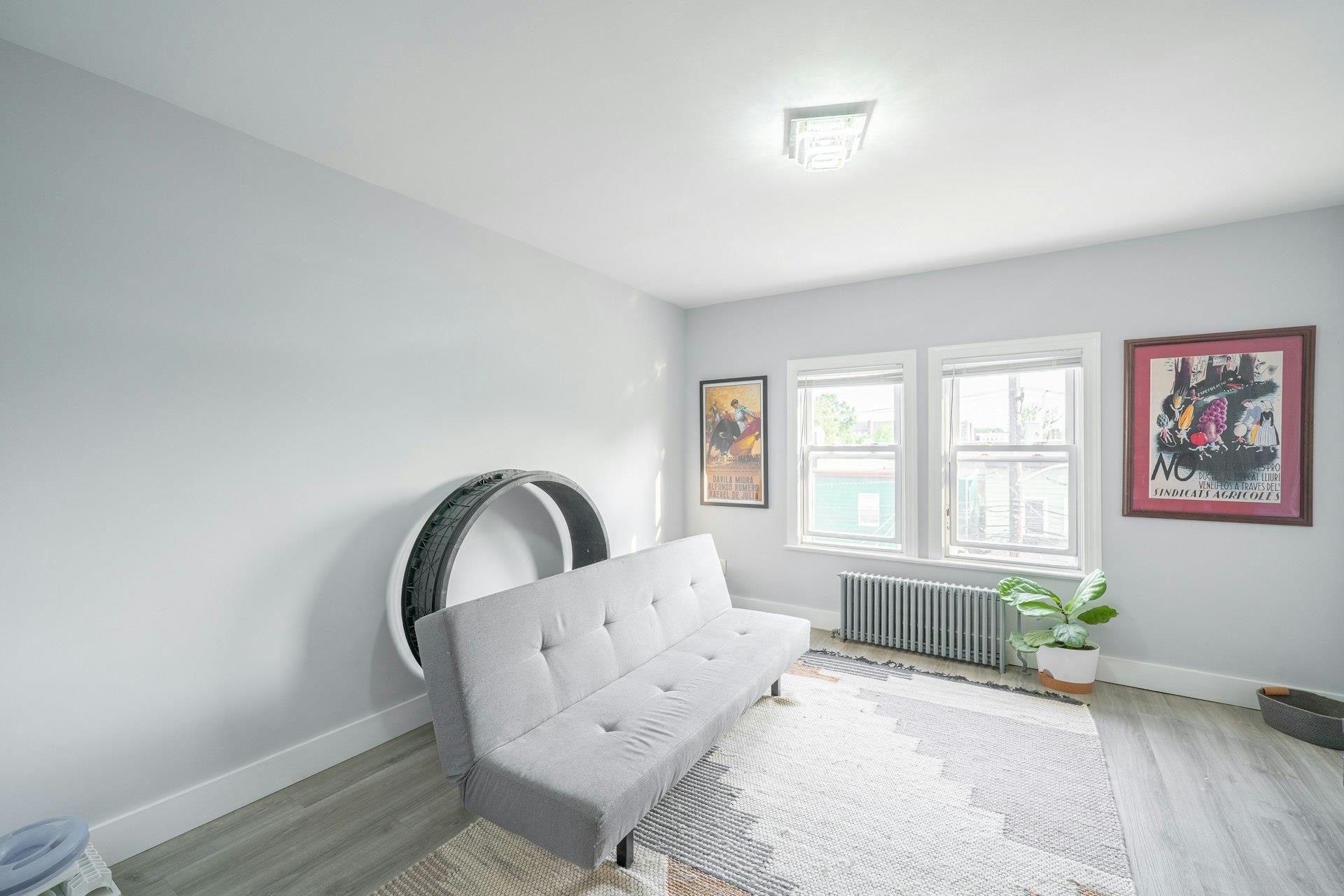 162 GLENWOOD AVE