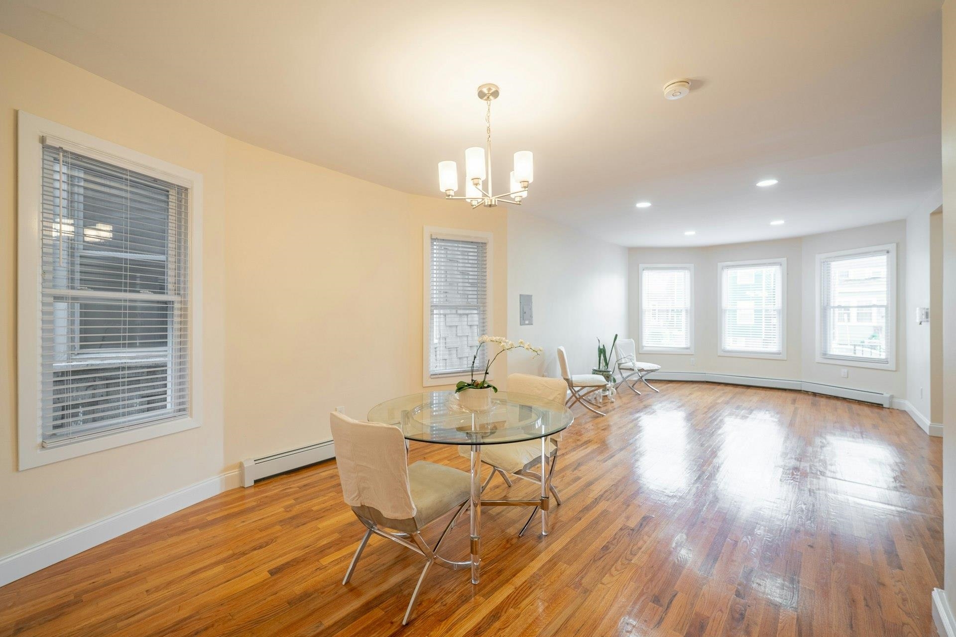 162 GLENWOOD AVE