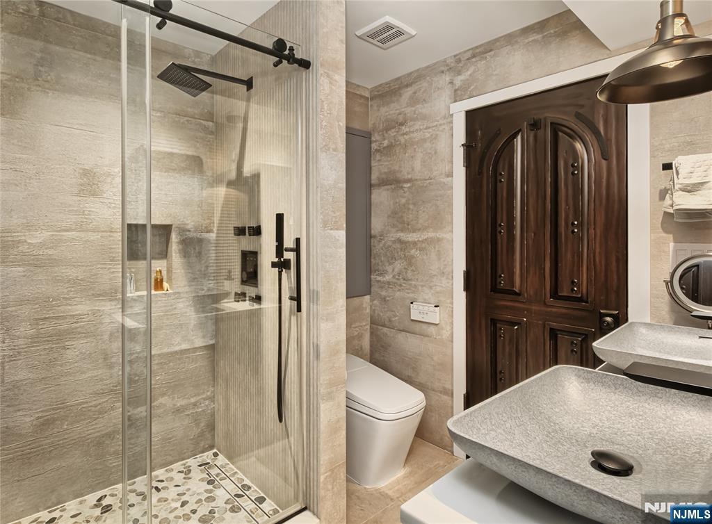 517 Harbor Place