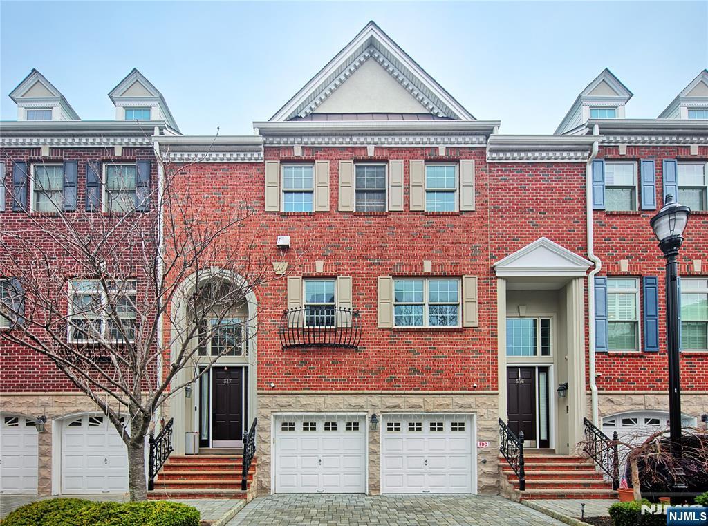 517 Harbor Place