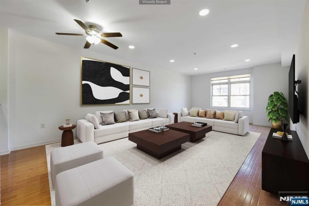 9252 Kennedy Boulevard 308