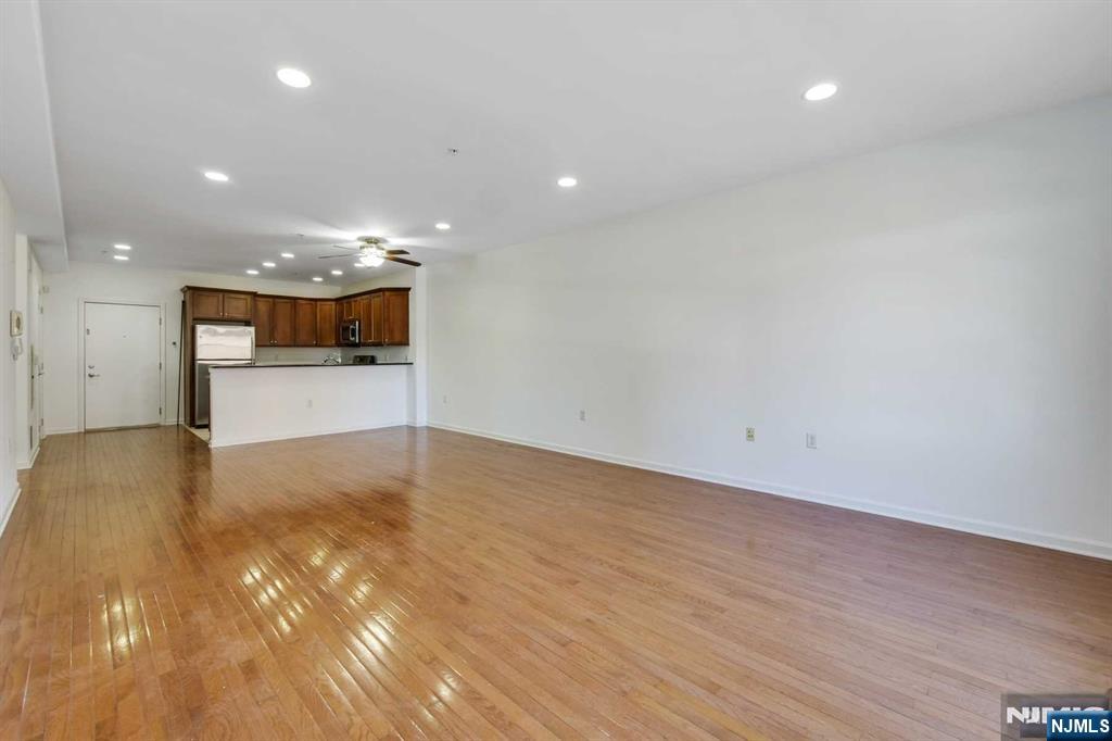 9252 Kennedy Boulevard 308
