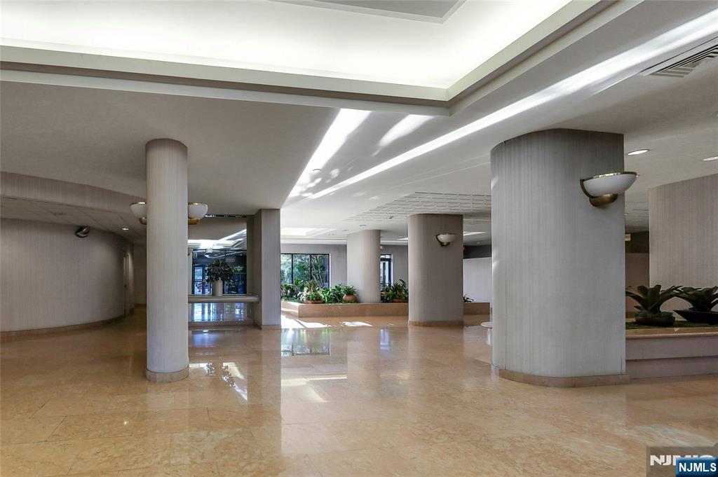 200 Winston Drive 421