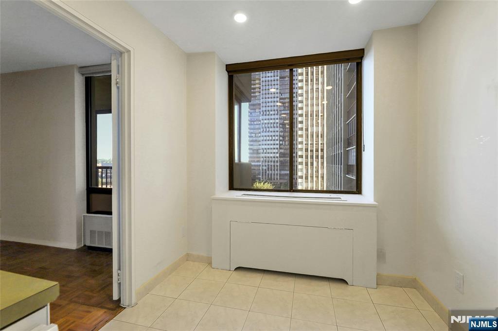 200 Winston Drive 421