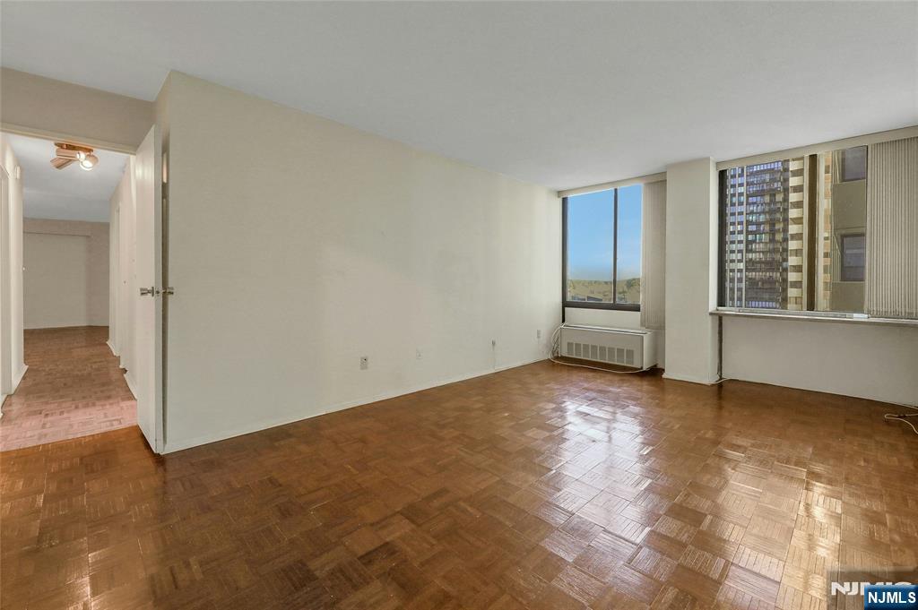 200 Winston Drive 421