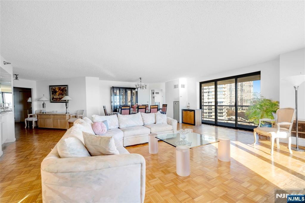1512 Palisade Avenue 7H