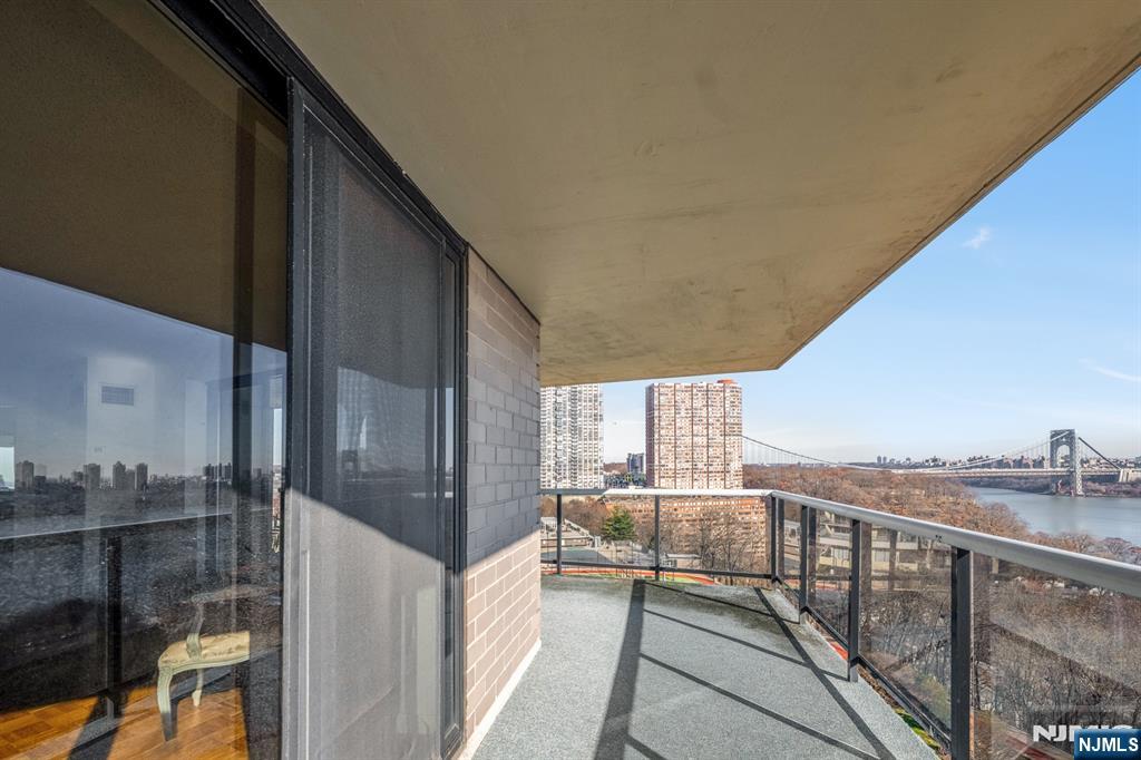 1512 Palisade Avenue 7H