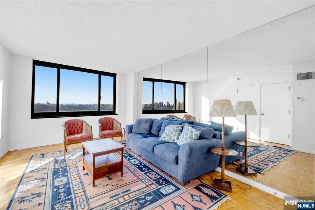 1512 Palisade Avenue 7H
