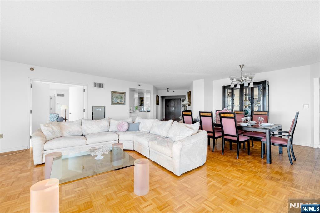 1512 Palisade Avenue 7H