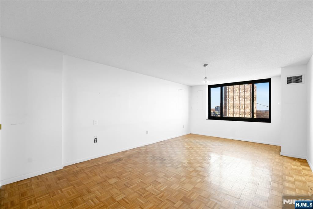 1512 Palisade Avenue 7H
