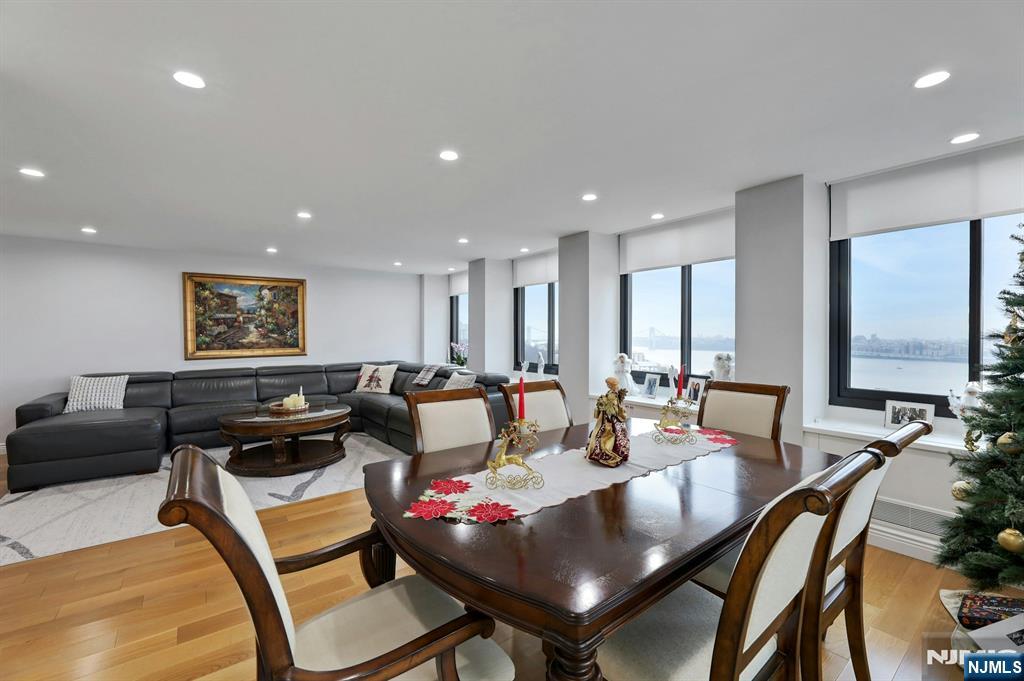 300 Winston Drive C0910