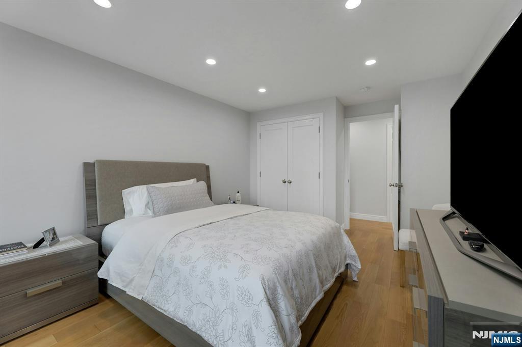 300 Winston Drive C0910