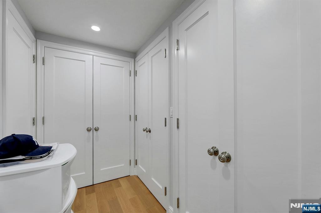 300 Winston Drive C0910