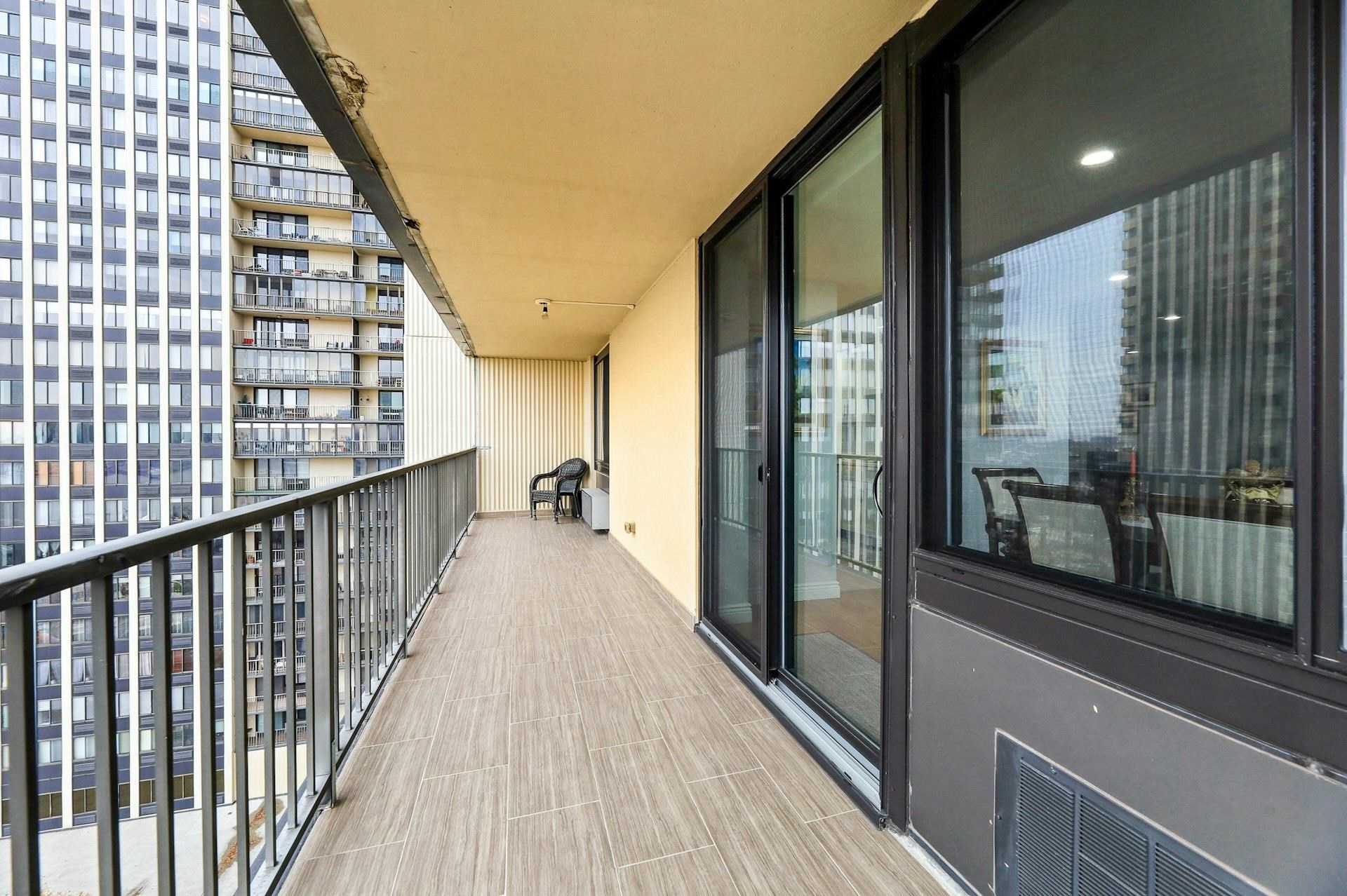 300 WINSTON DR Unit: C0910