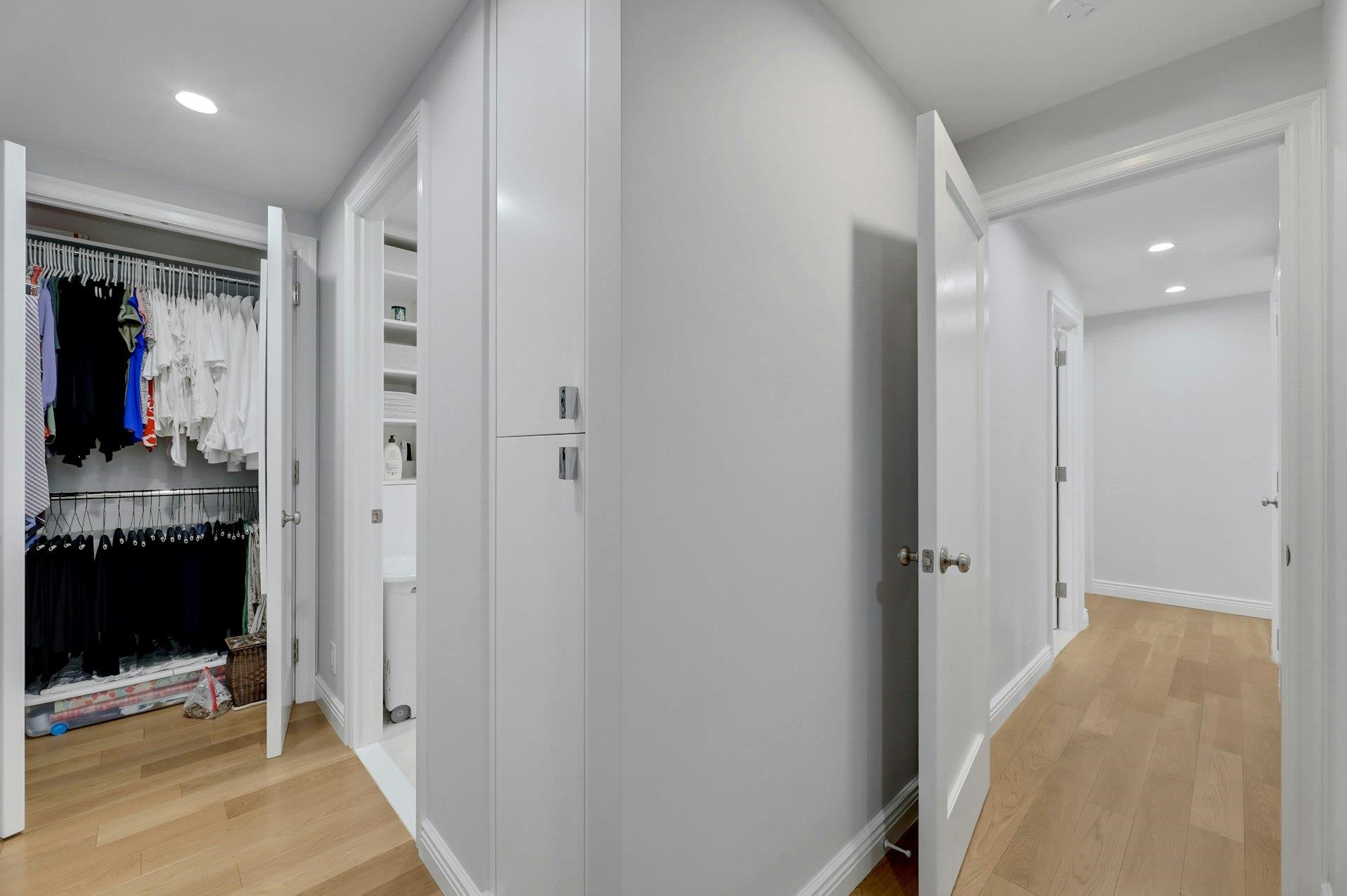 300 WINSTON DR Unit: C0910