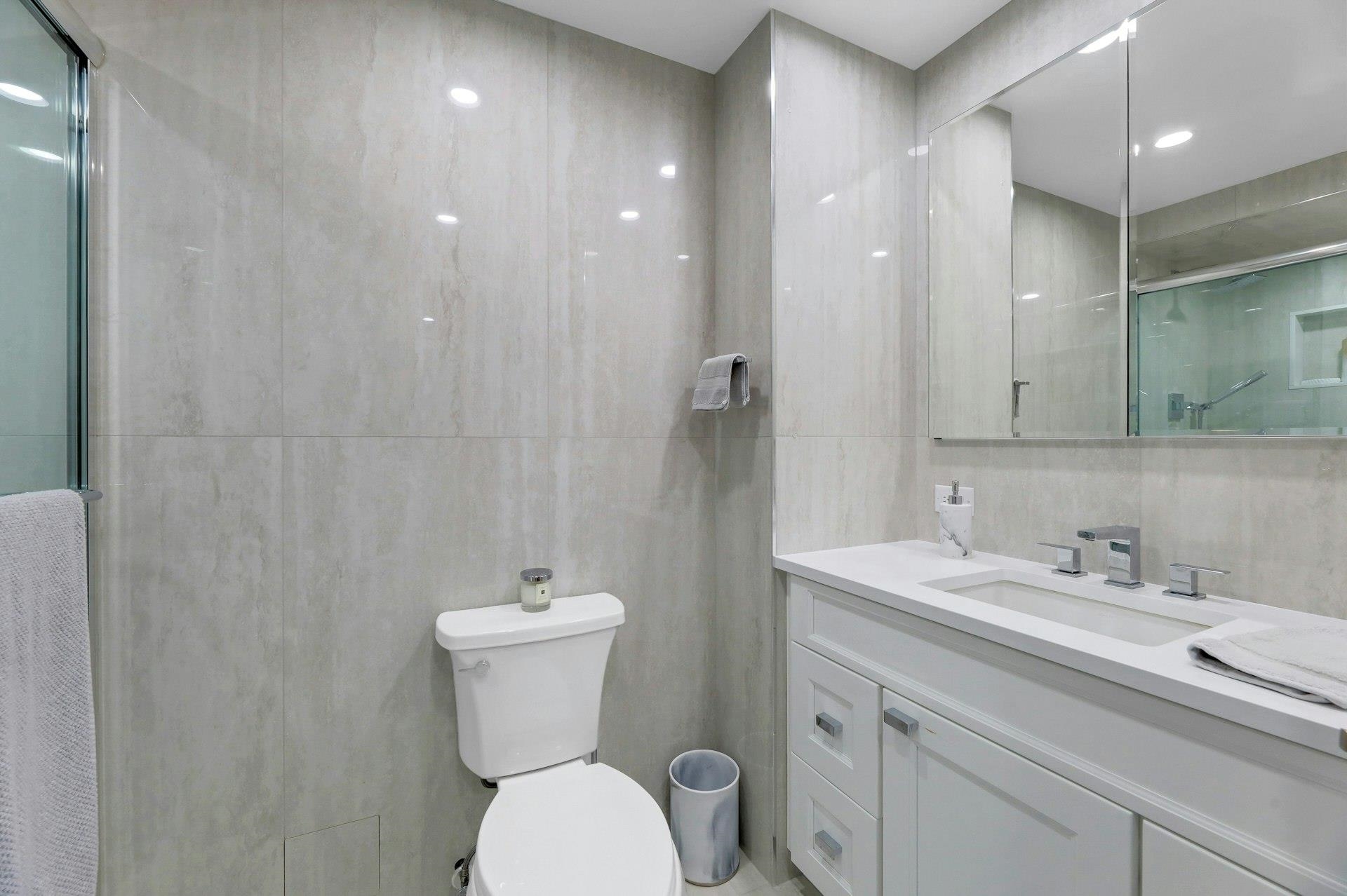 300 WINSTON DR Unit: C0910