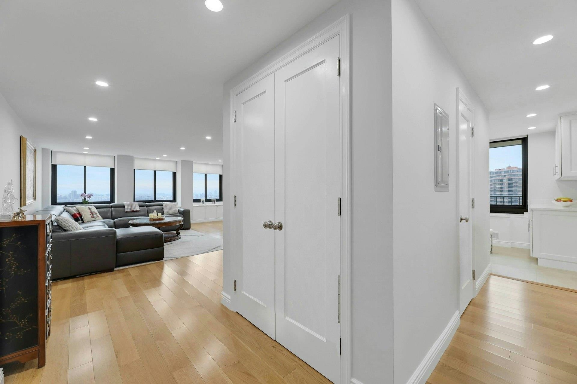 300 WINSTON DR Unit: C0910