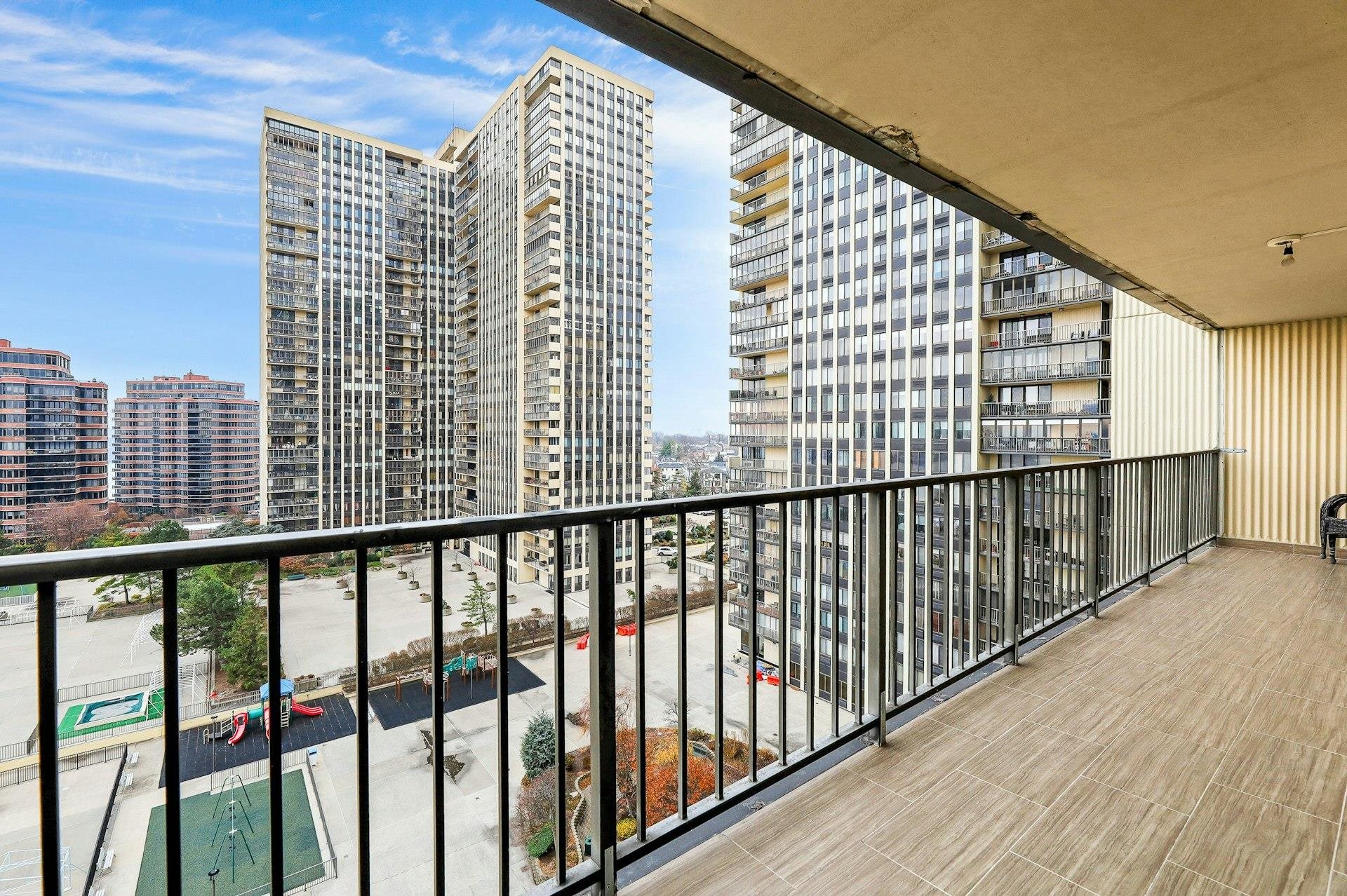 300 WINSTON DR Unit: C0910