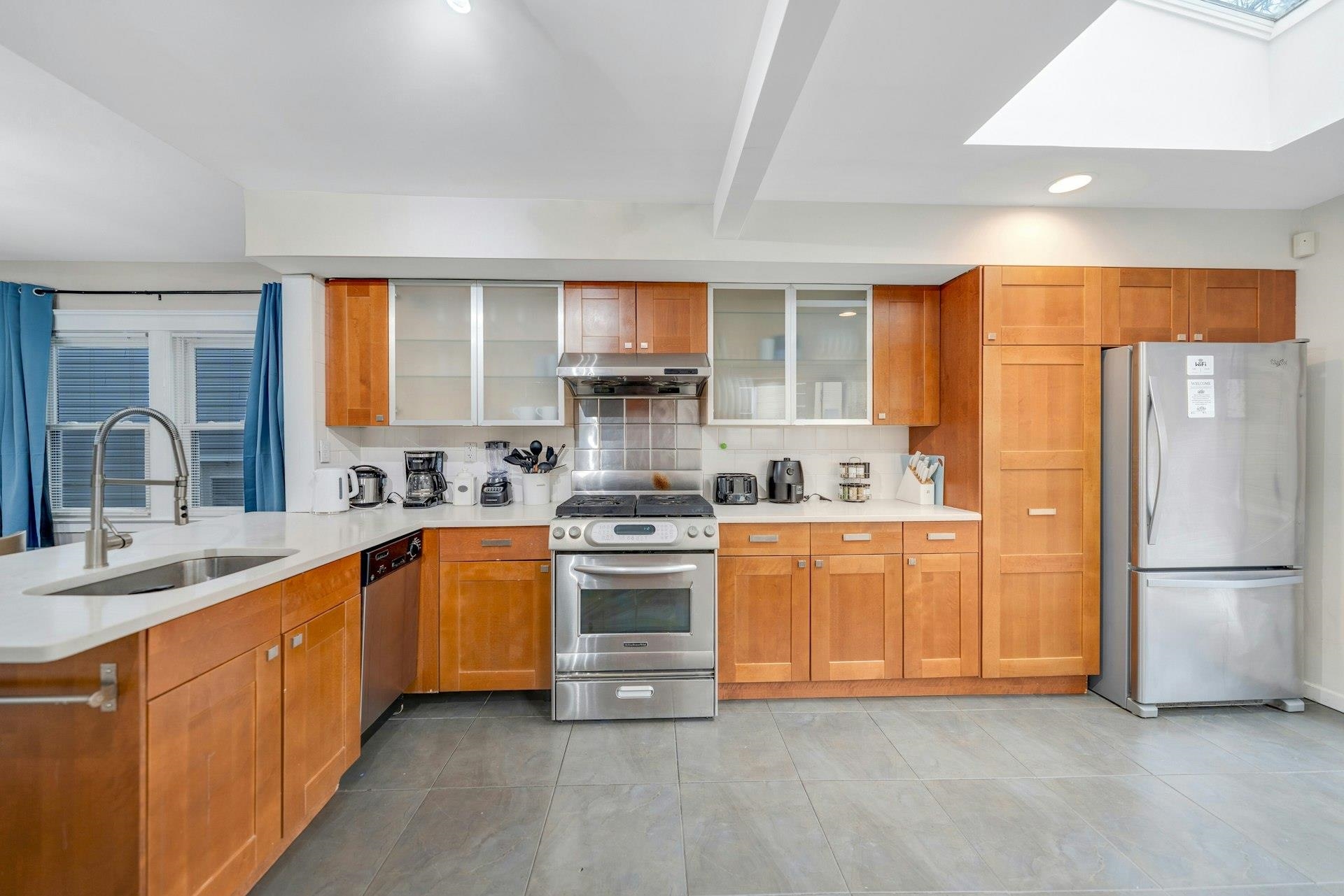 31 72ND ST