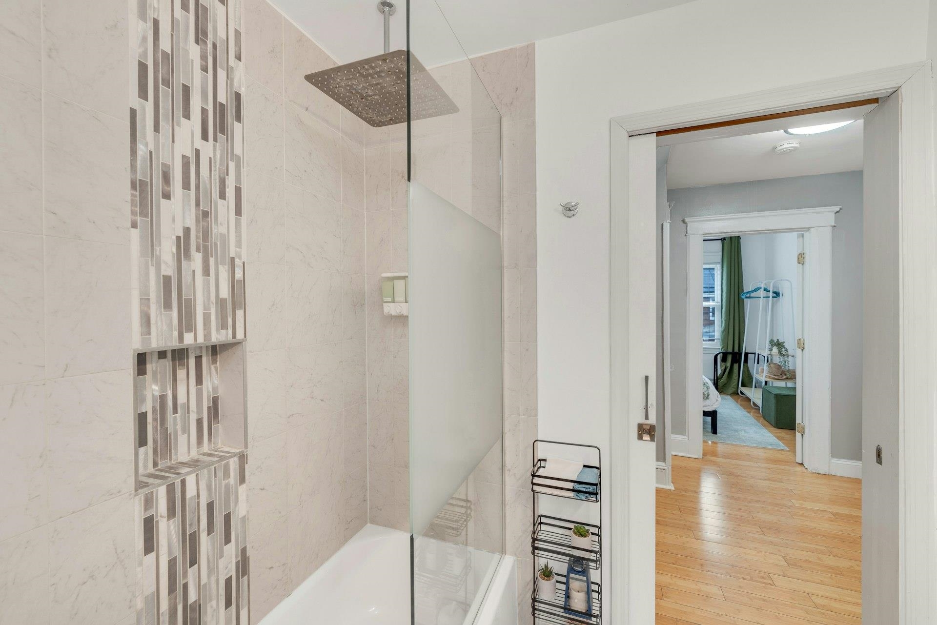 31 72ND ST