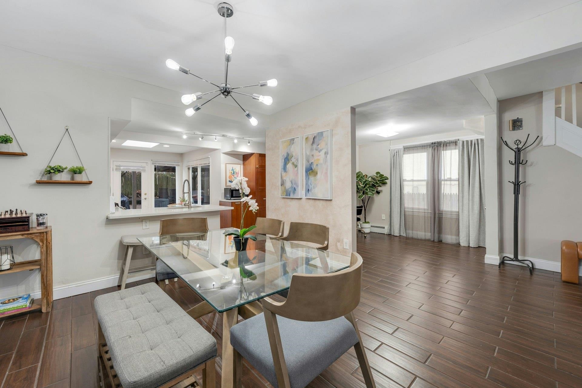 31 72ND ST