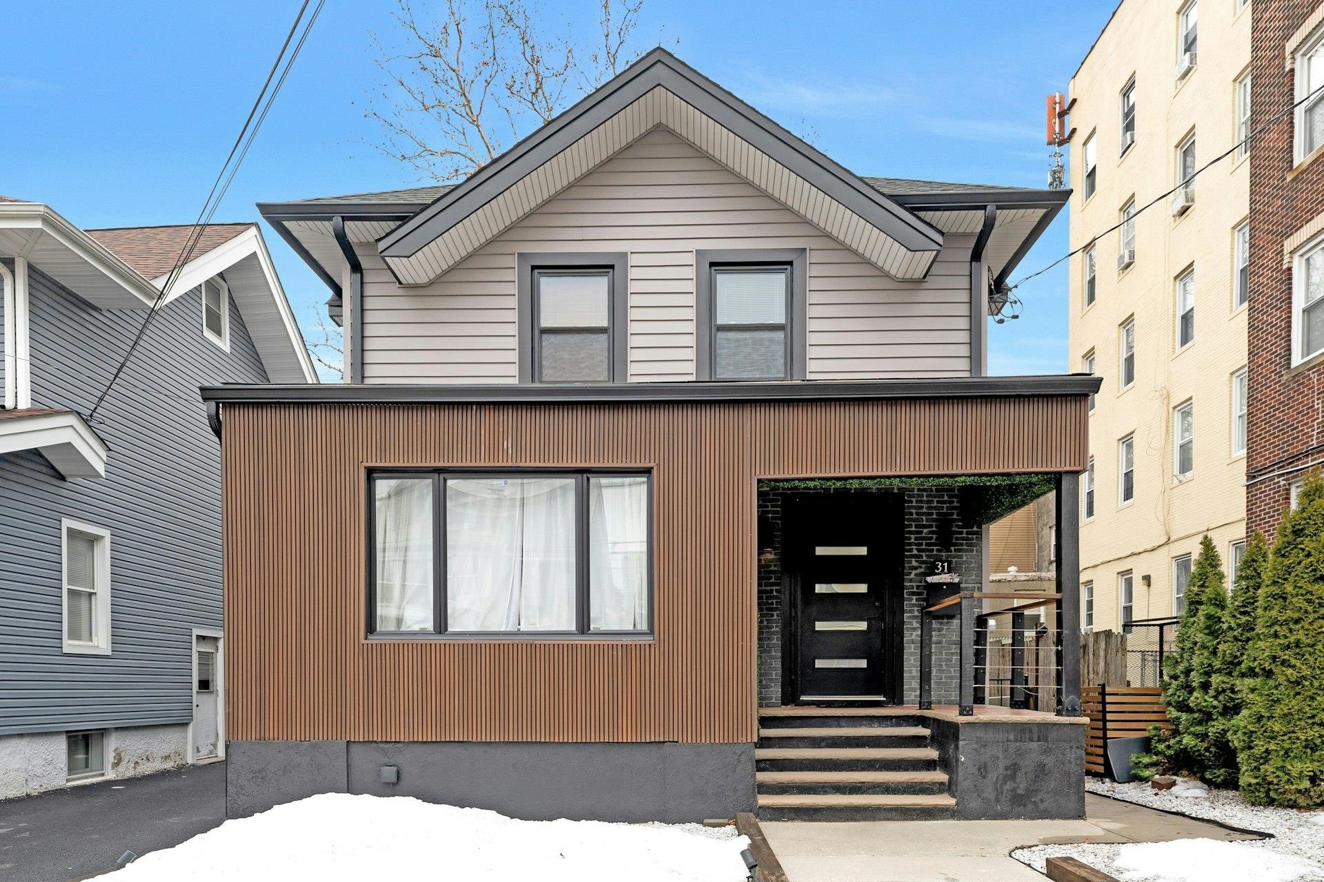 31 72ND ST