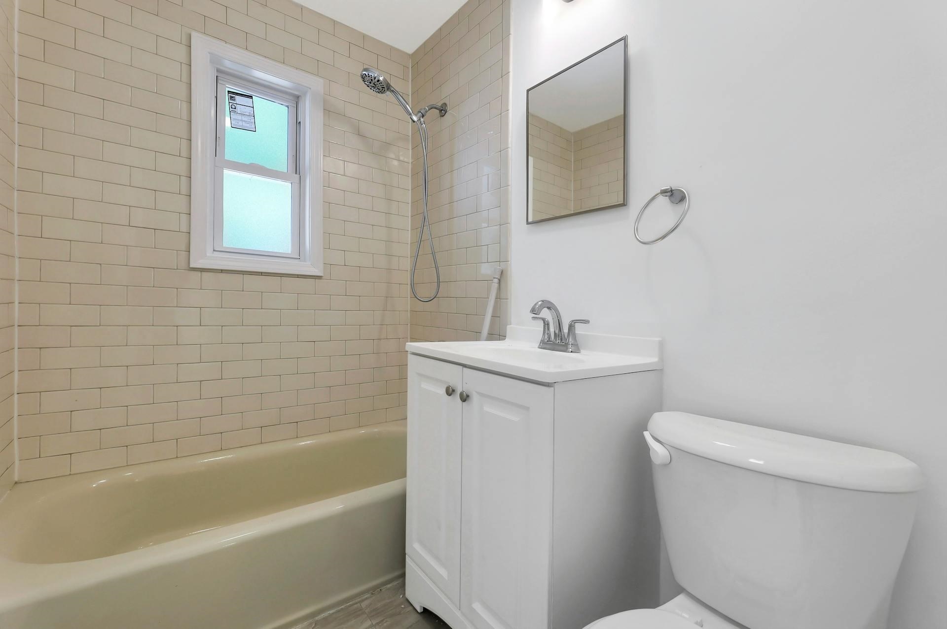 179 CHRISTIE HEIGHTS ST Unit: B