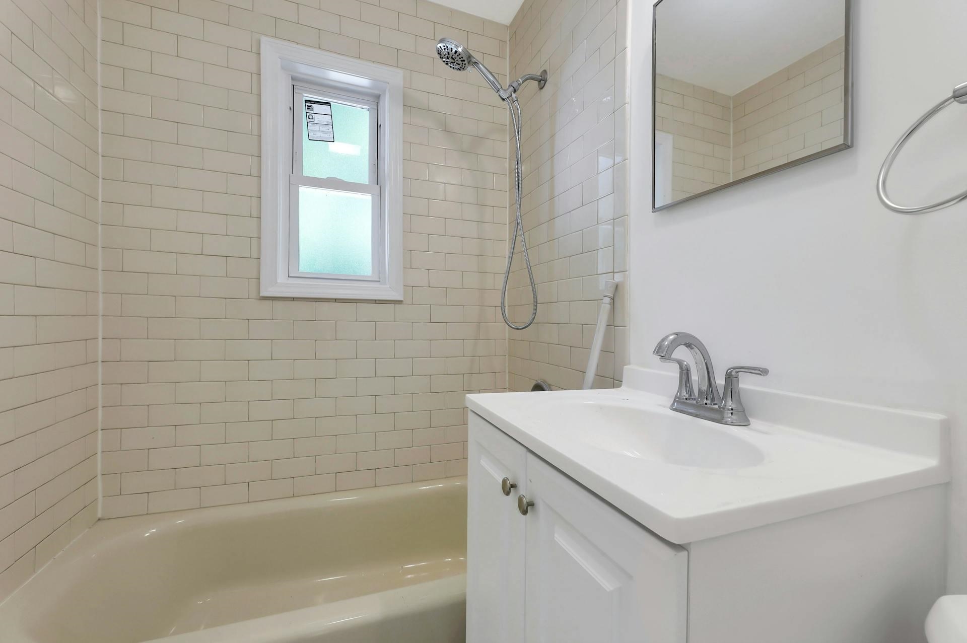 179 CHRISTIE HEIGHTS ST Unit: B