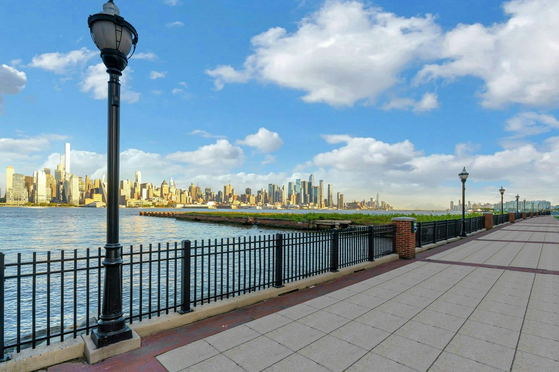 22 AVENUE AT PORT IMPERIAL Unit: 302