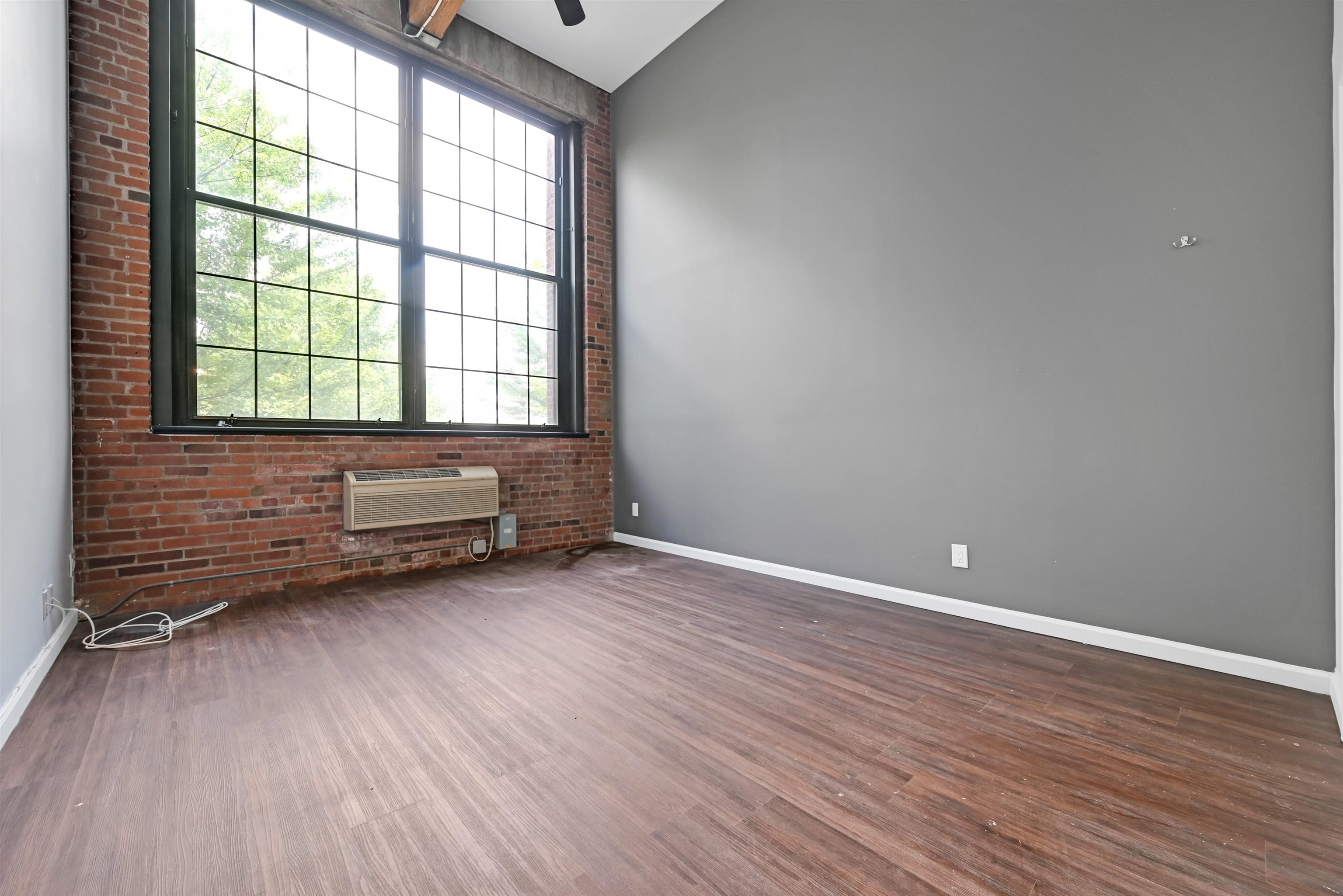 384 TRENTON AVE Unit: 3E
