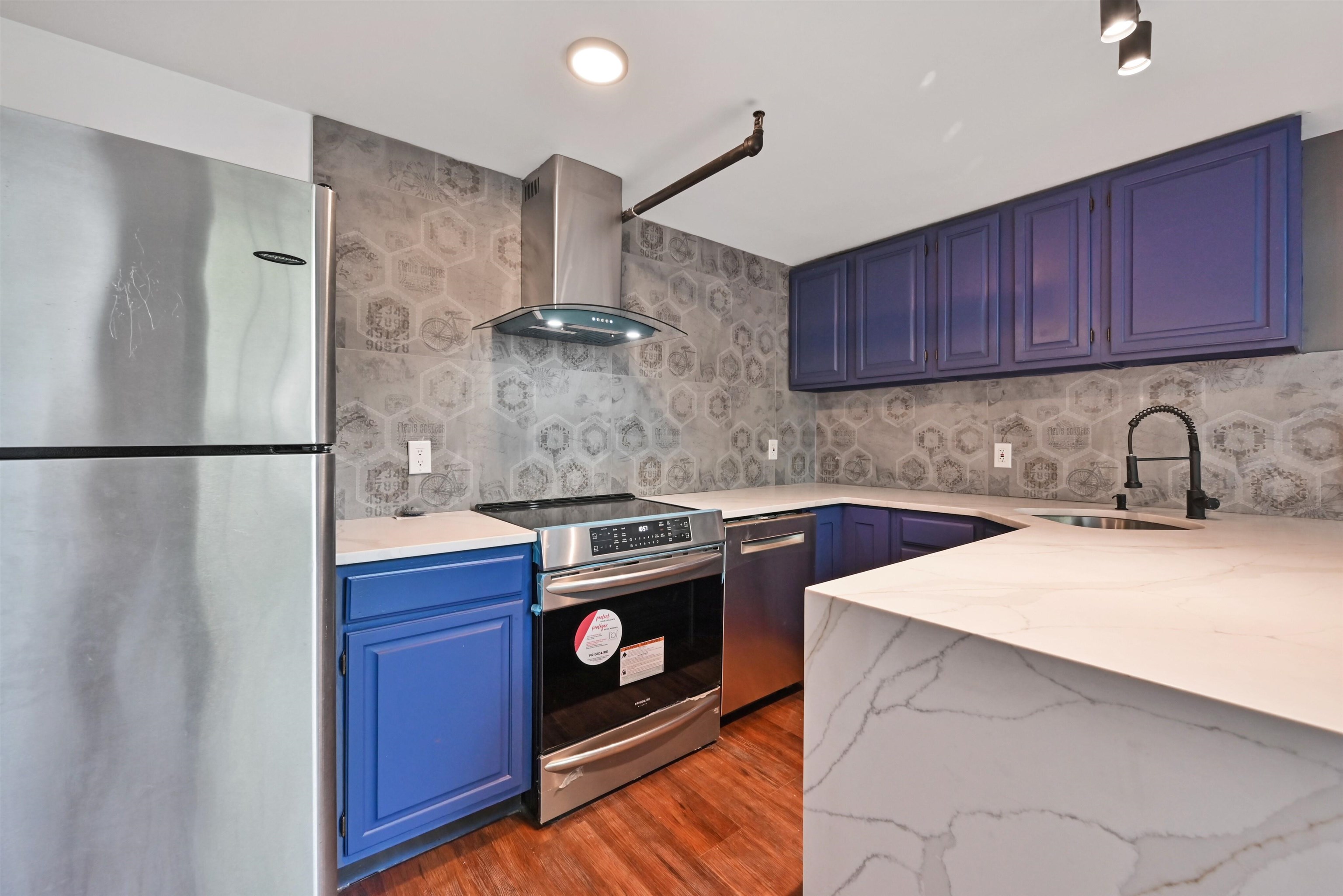 384 TRENTON AVE Unit: 3E